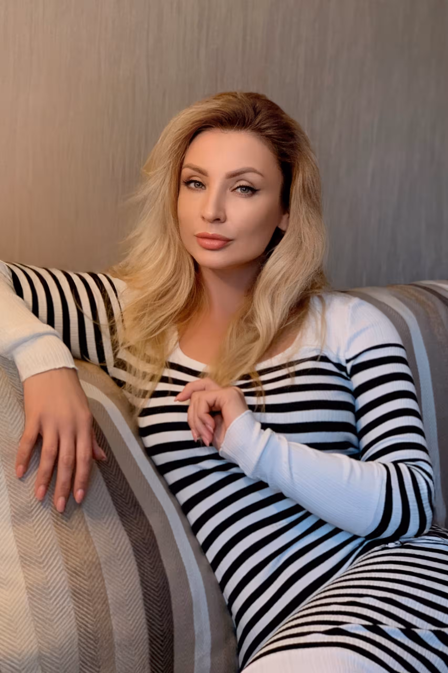 Elena ukraine brides gold