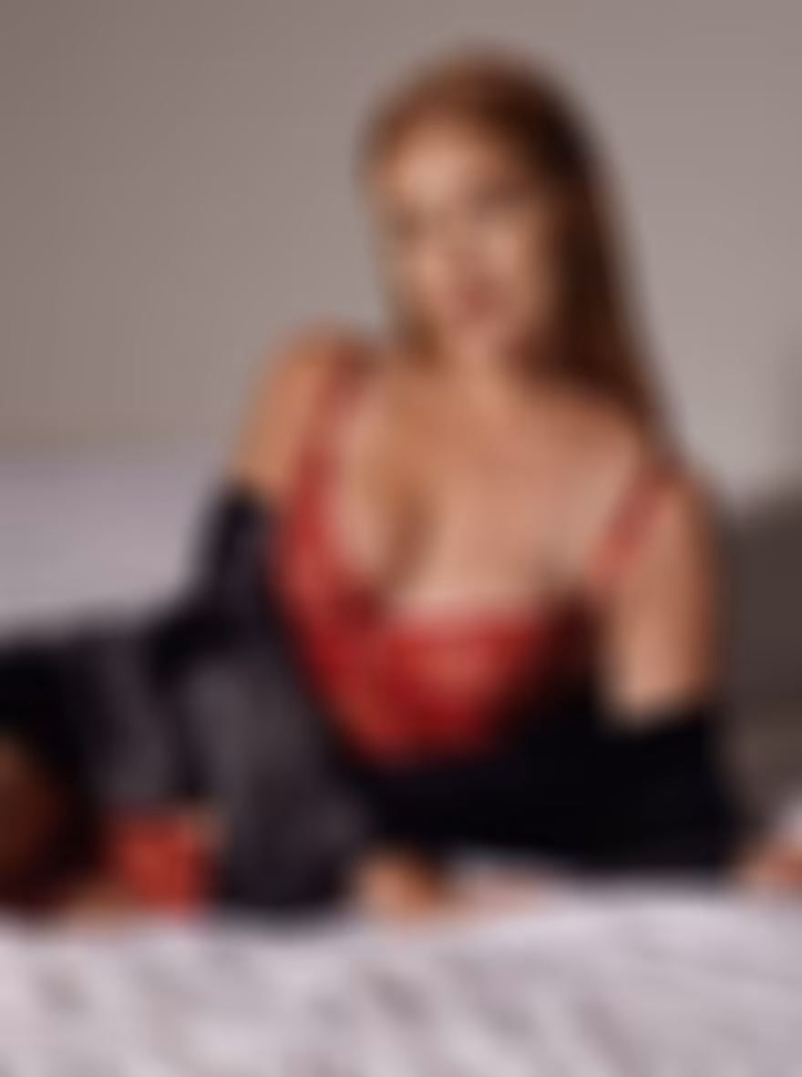 Vlada golden ukrainian brides