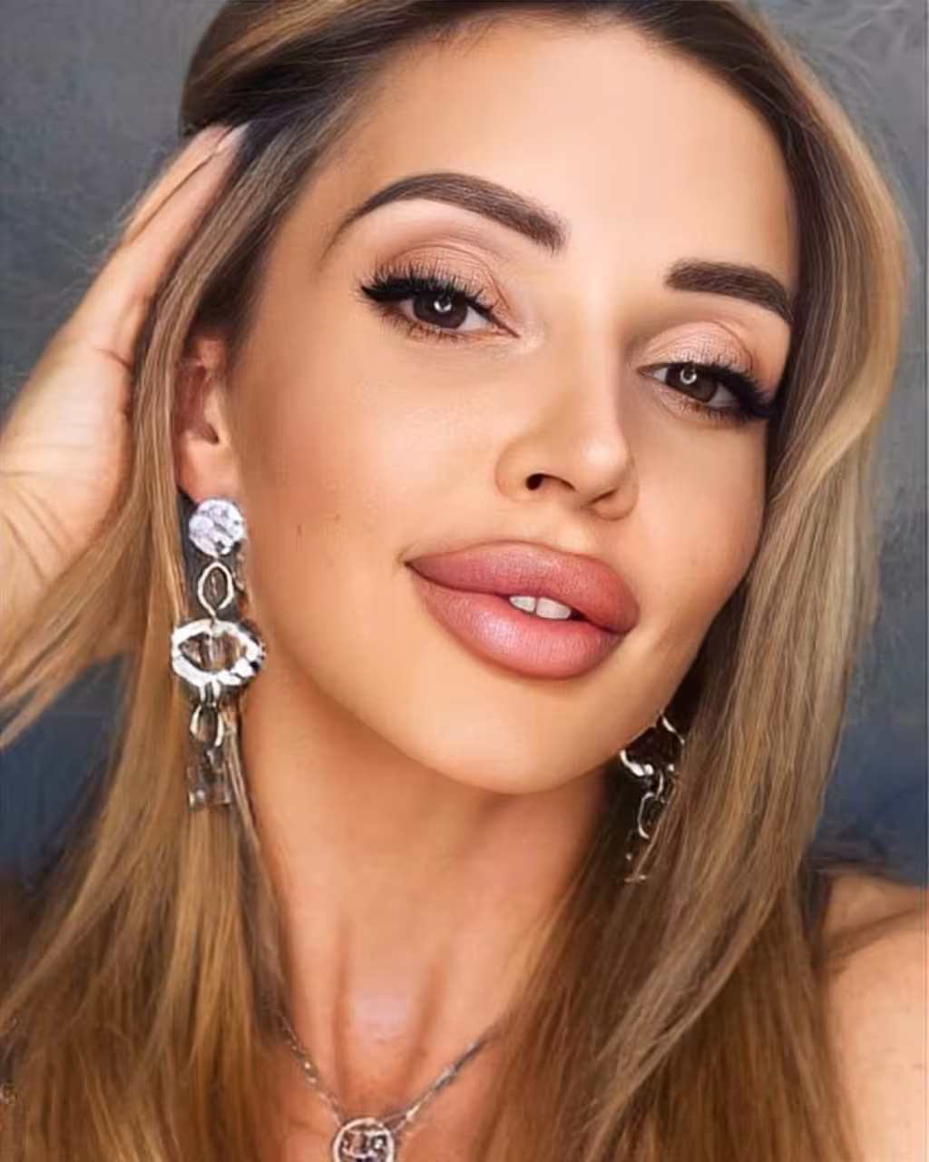 Vika ukrainian brides in bikini