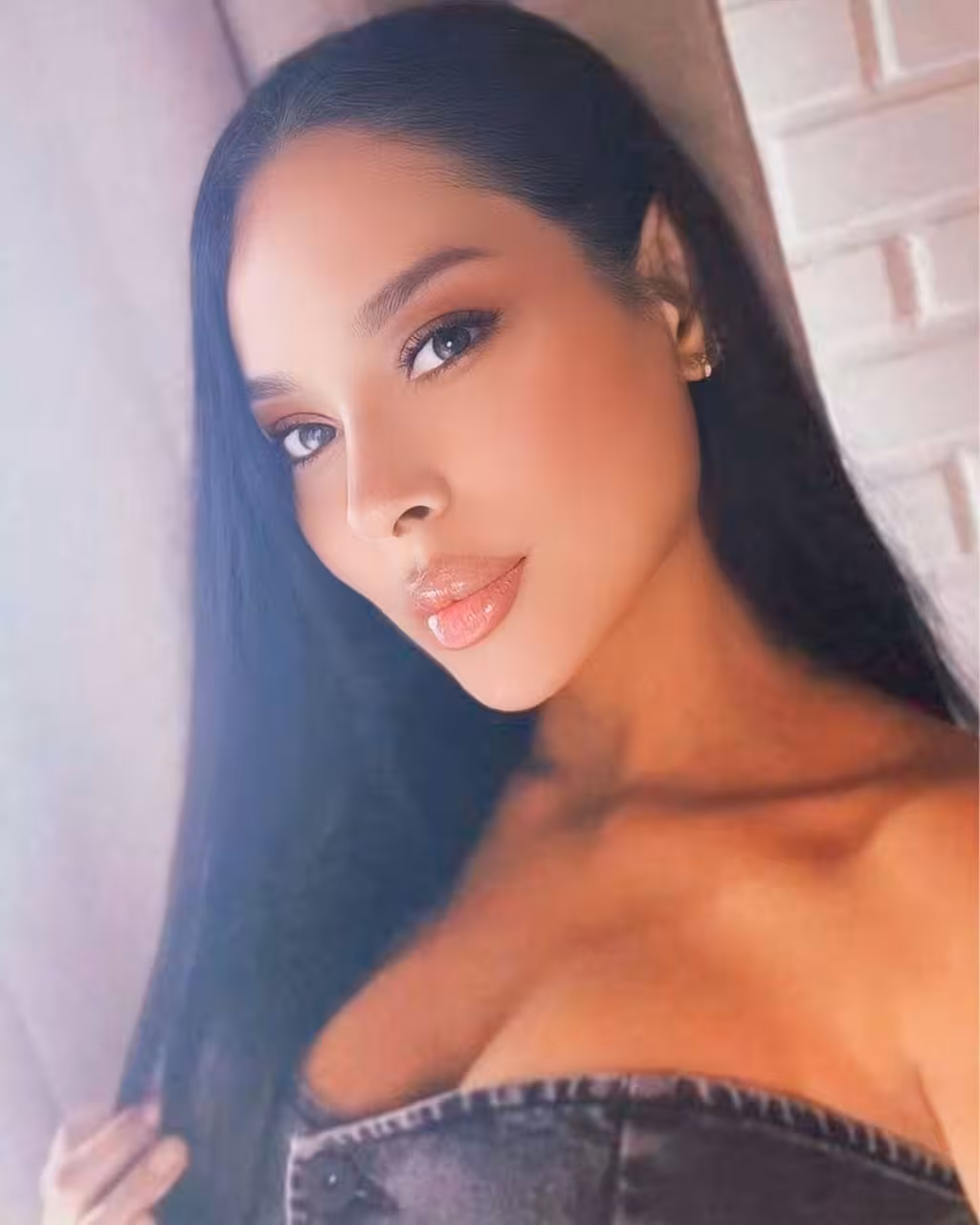 MELISA 33 Medellin Colombia Cherche un homme pour une histoire de couple durable