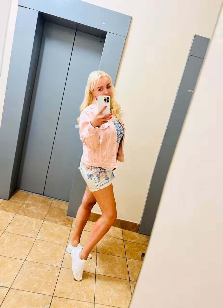 Mila 47 Kyiv Ukraine Je cherche un homme pour faire équipe en couple