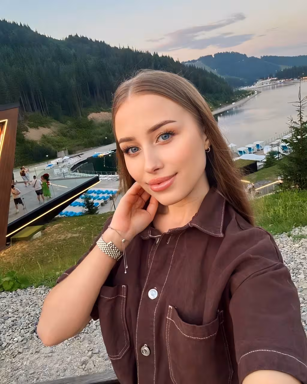Veronika 21 Ivano-Frankivsk Ukraine Je cherche un homme pour une union de couple authentique