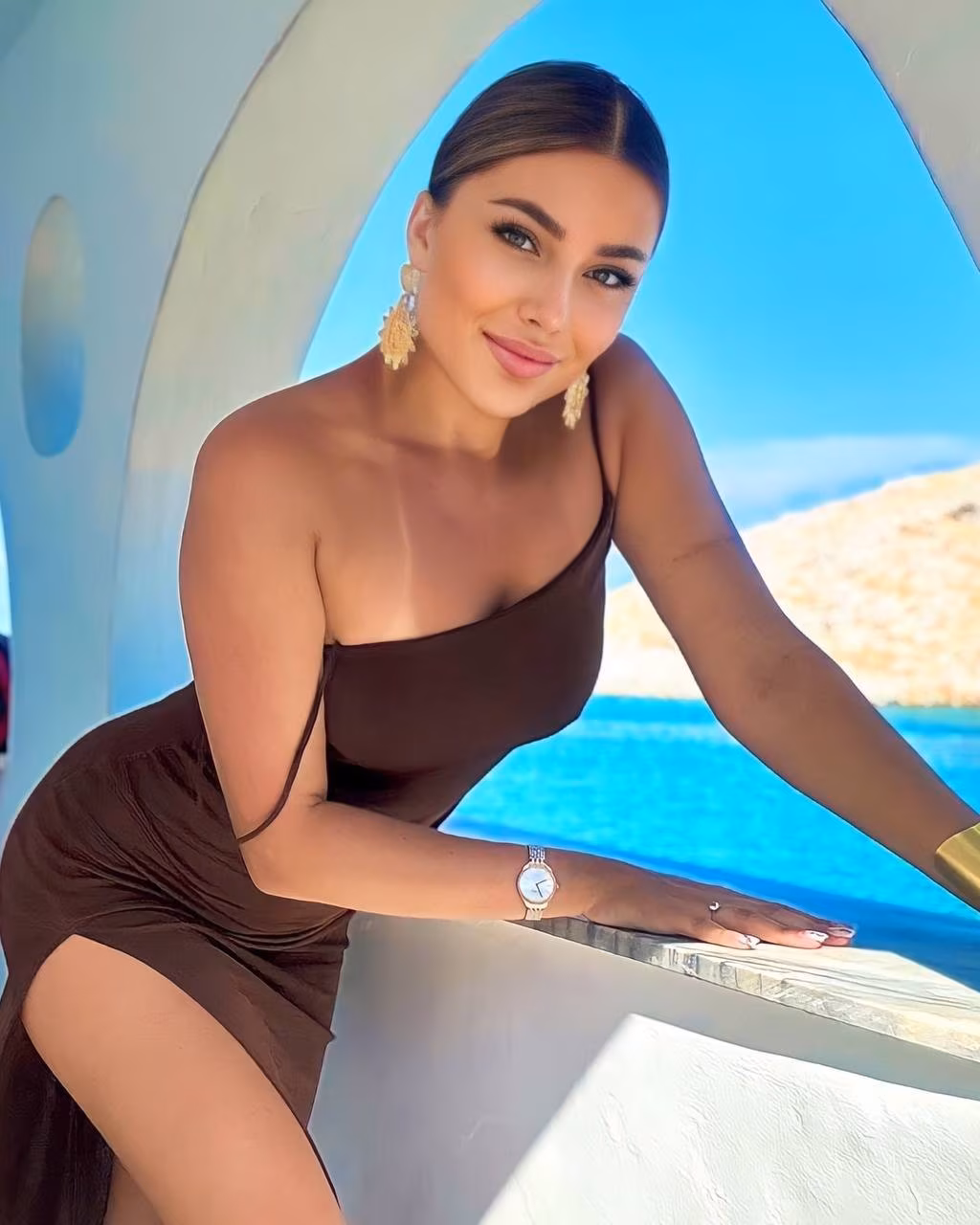 Anhelina 23 Chernivtsi Ukraine Je suis prête à m'engager dans un couple