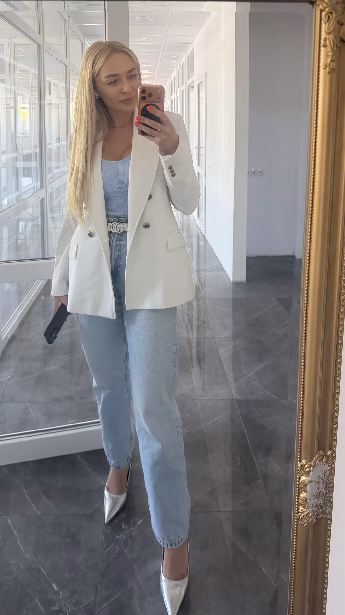 Lisa 35 Saskatoon, Kyiv Canada Je suis prête à m'ouvrir à une vraie rencontre couple