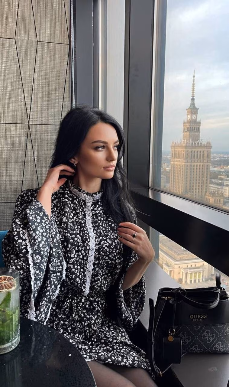 Ivanna 32 Warsaw Poland Cherche un homme pour former une belle équipe