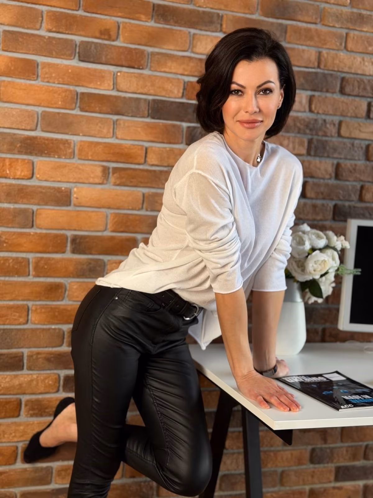 Iryna 37 Kyiv Ukraine Cherche un partenaire pour un couple authentique