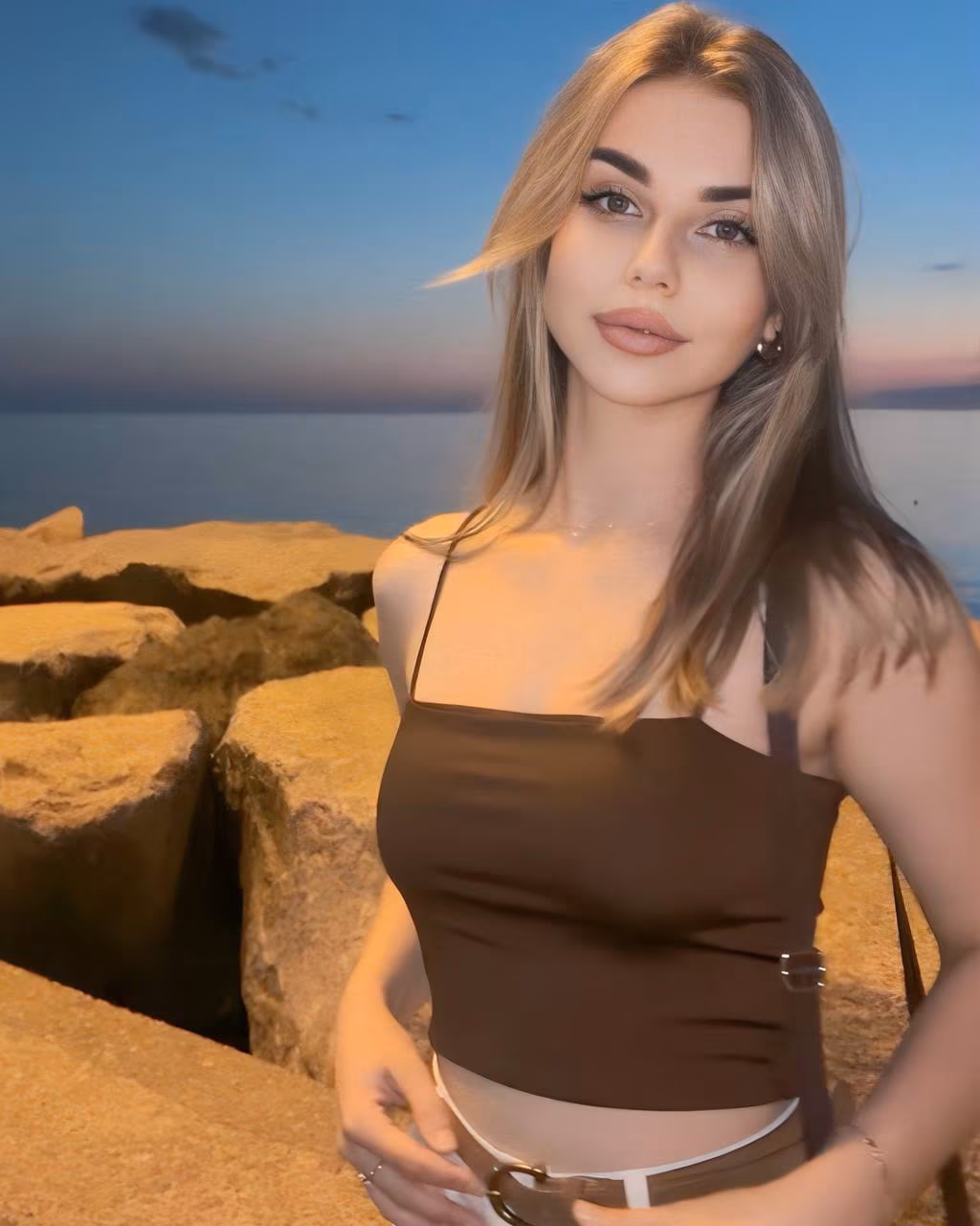 Marria 23 Odesa Ukraine Cherche un partenaire pour un couple solide et aimant