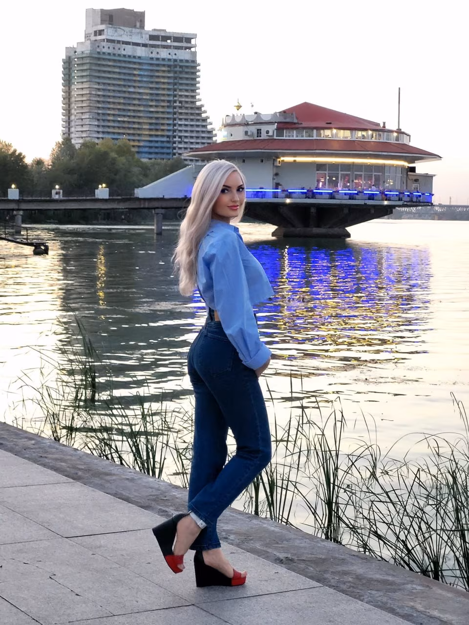 Yulia 40 Dnipropetrovsk Ukraine Cherche un partenaire pour une aventure de couple sincère