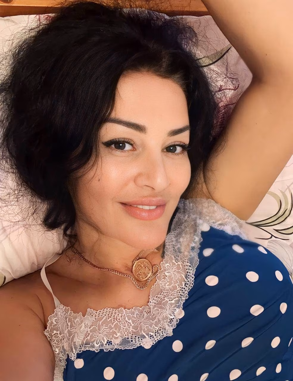 Marta 47 Athens Greece Je cherche l'amour pour former un vrai couple