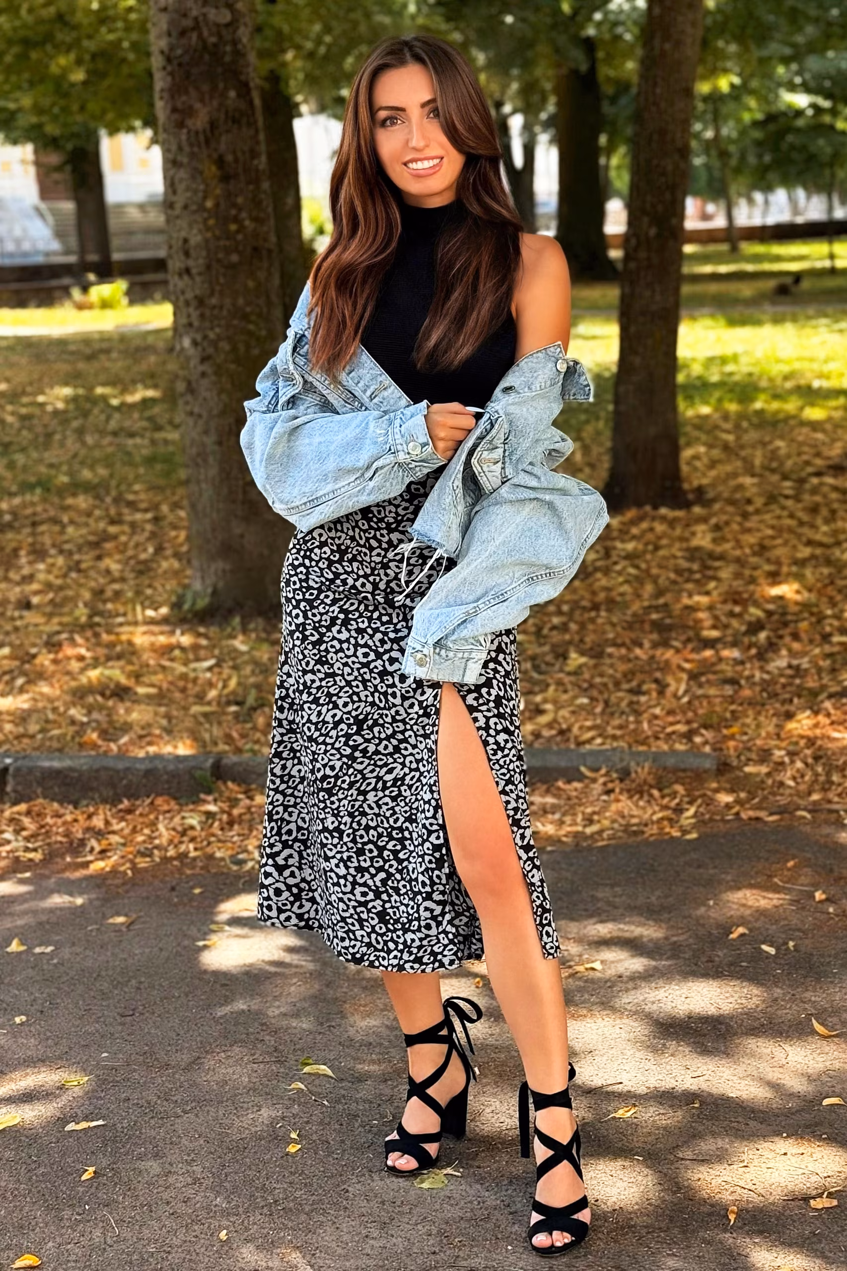 Elena 39 Kyiv  Ukraine Je cherche un homme pour un couple basé sur l'amour