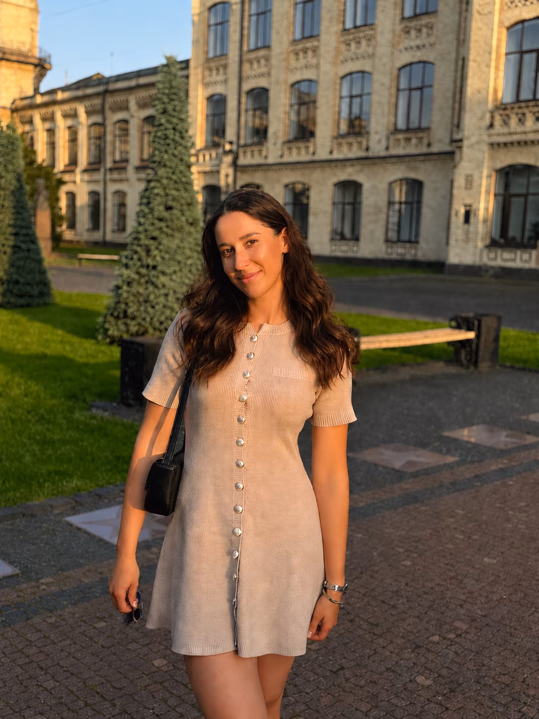 Alla 26 Kyiv   Ukraine Je cherche un homme pour un couple sincère