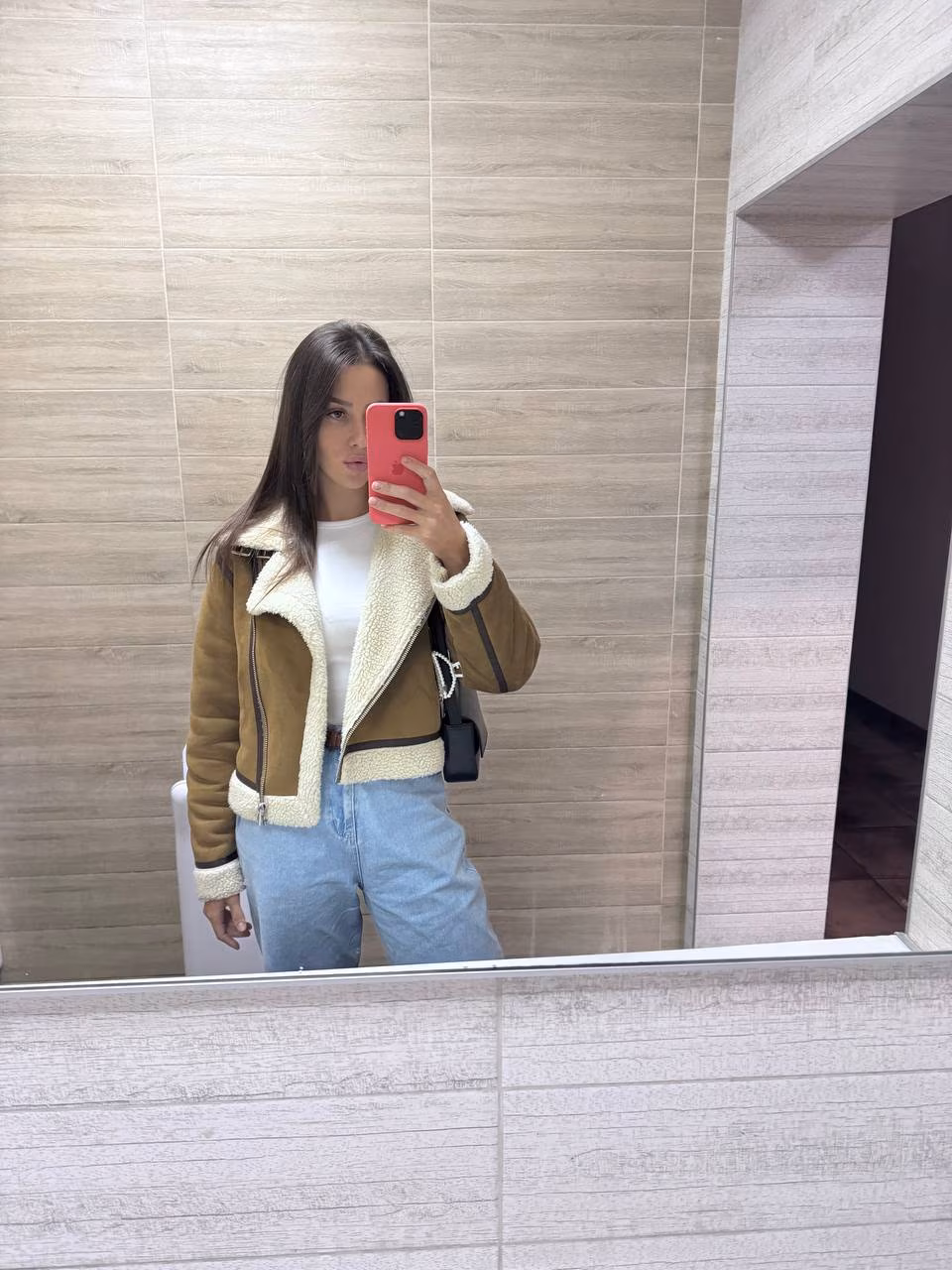 Alla 26 Kyiv   Ukraine Je cherche un homme pour un couple sincère