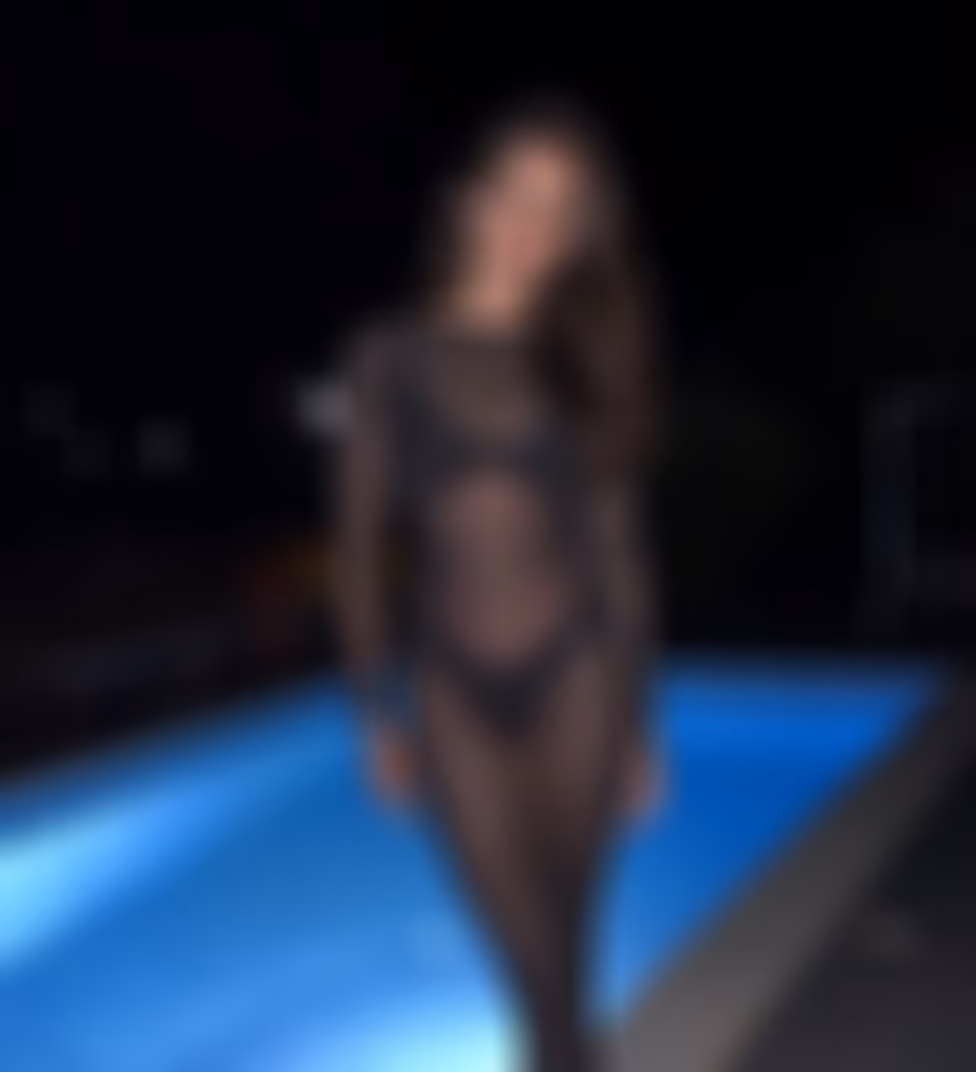 Alla 26 Kyiv   Ukraine Je cherche un homme pour un couple sincère