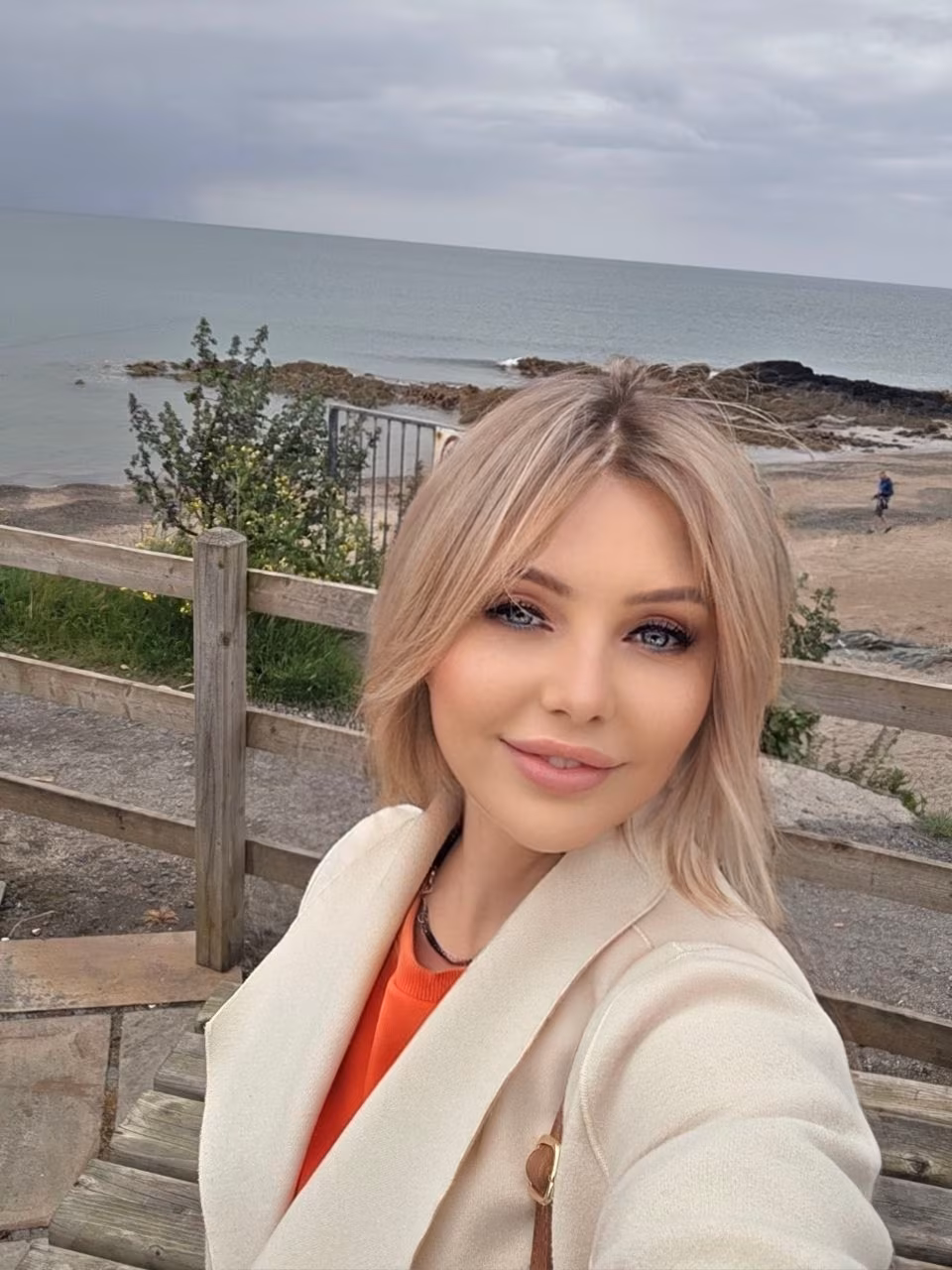 Olena 48 Dublin Ireland Je cherche un homme pour une union de couple sincère