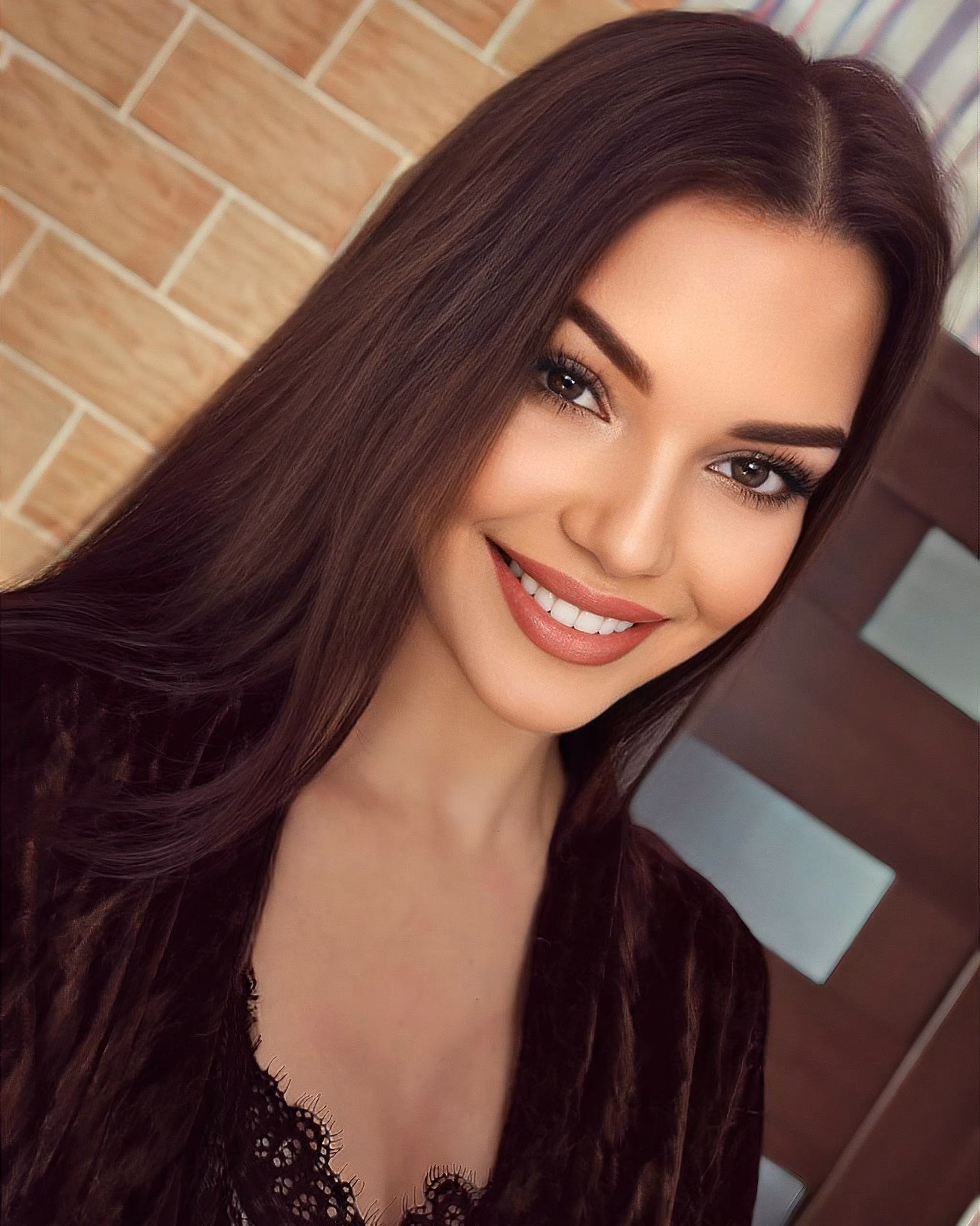Alina 19 Sumy Ukraine Je suis prête à aimer et être aimée chaque jour en couple