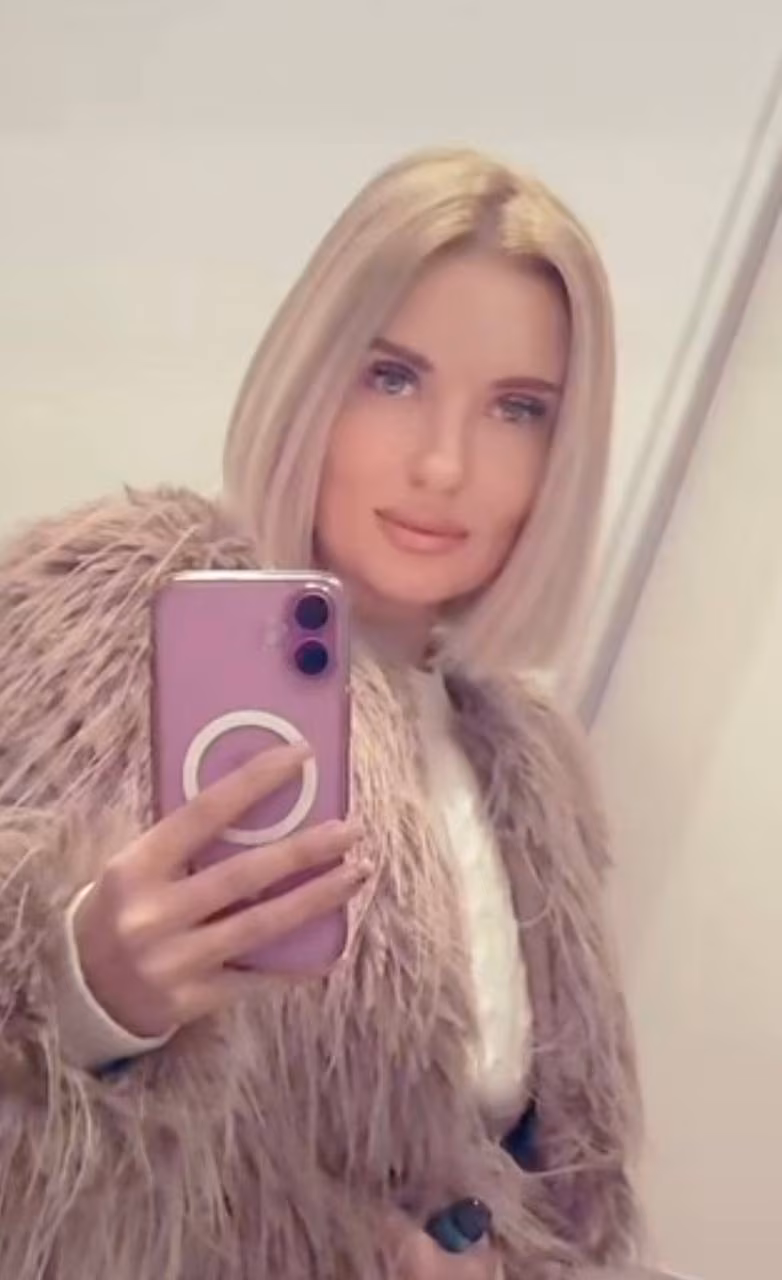 Kateryna 40 Kyiv Ukraine Je suis prête à aimer et être aimée en couple