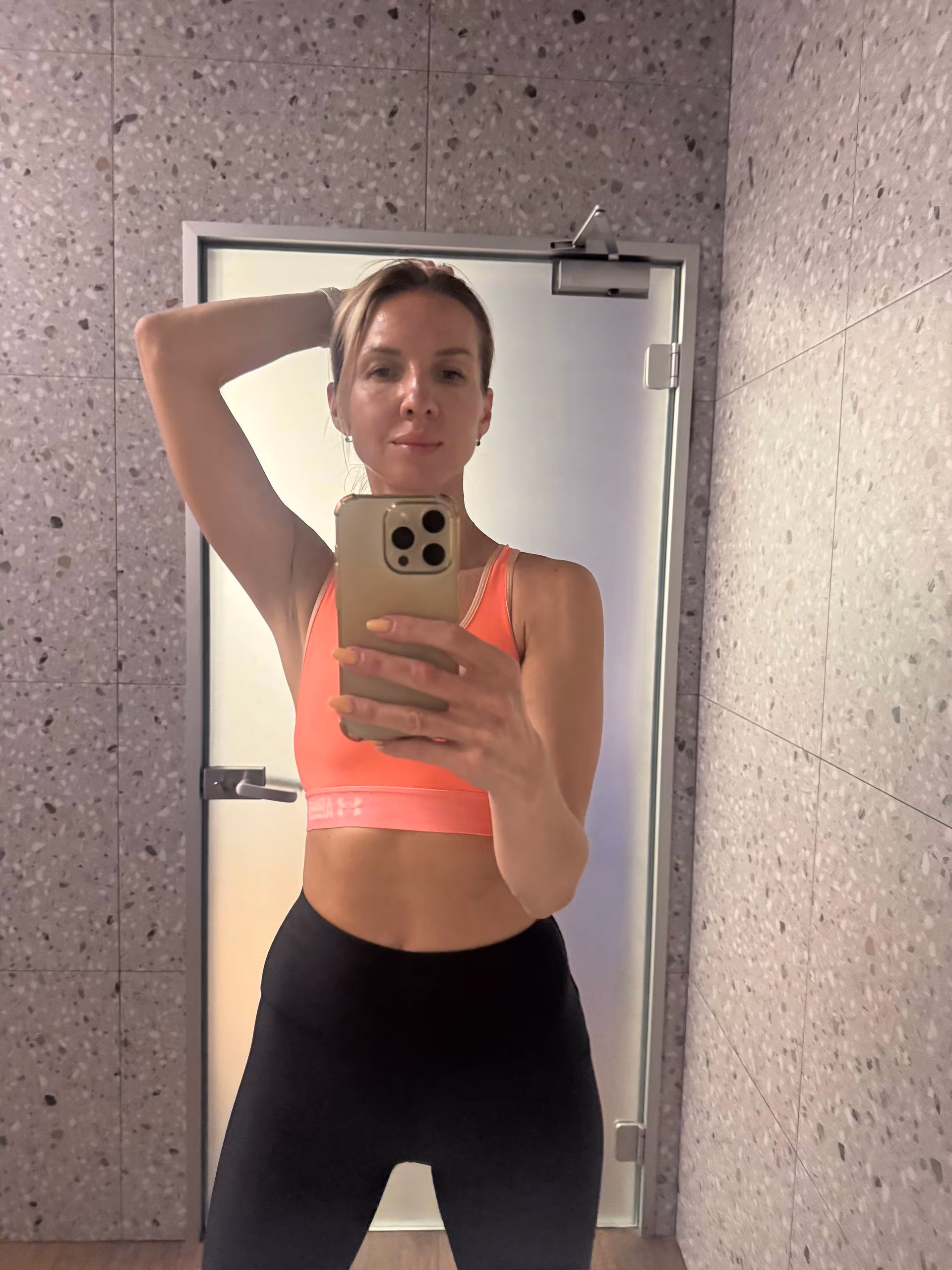 Tetiana 45 Kyiv Ukraine Je suis prête à m'ouvrir à une rencontre couple