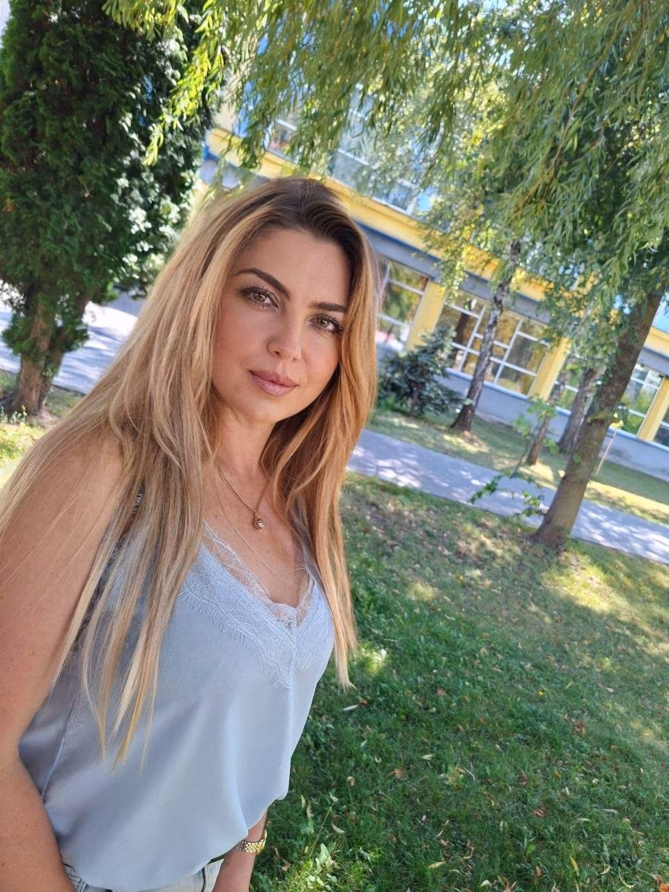 Oksana 44 Kiev Ukraine Je suis prête à m ouvrir à une vraie rencontre couple