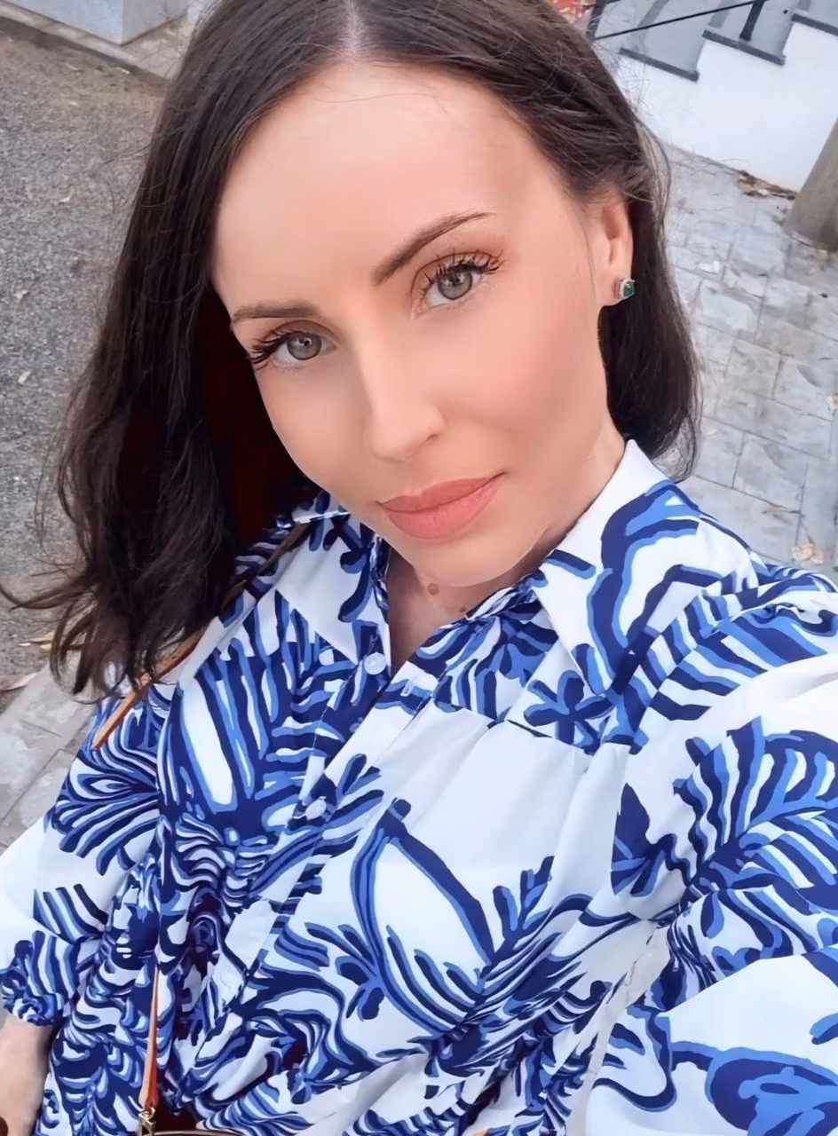 Ksusha 40 Kharkiv Ukraine Je veux un couple où l'on s'épanouit ensemble