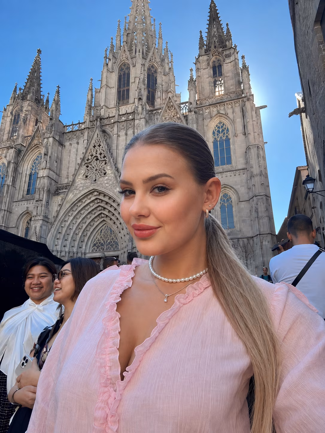 Anita 22 Okhtyrka Ukraine Je veux un homme pour construire un couple solide