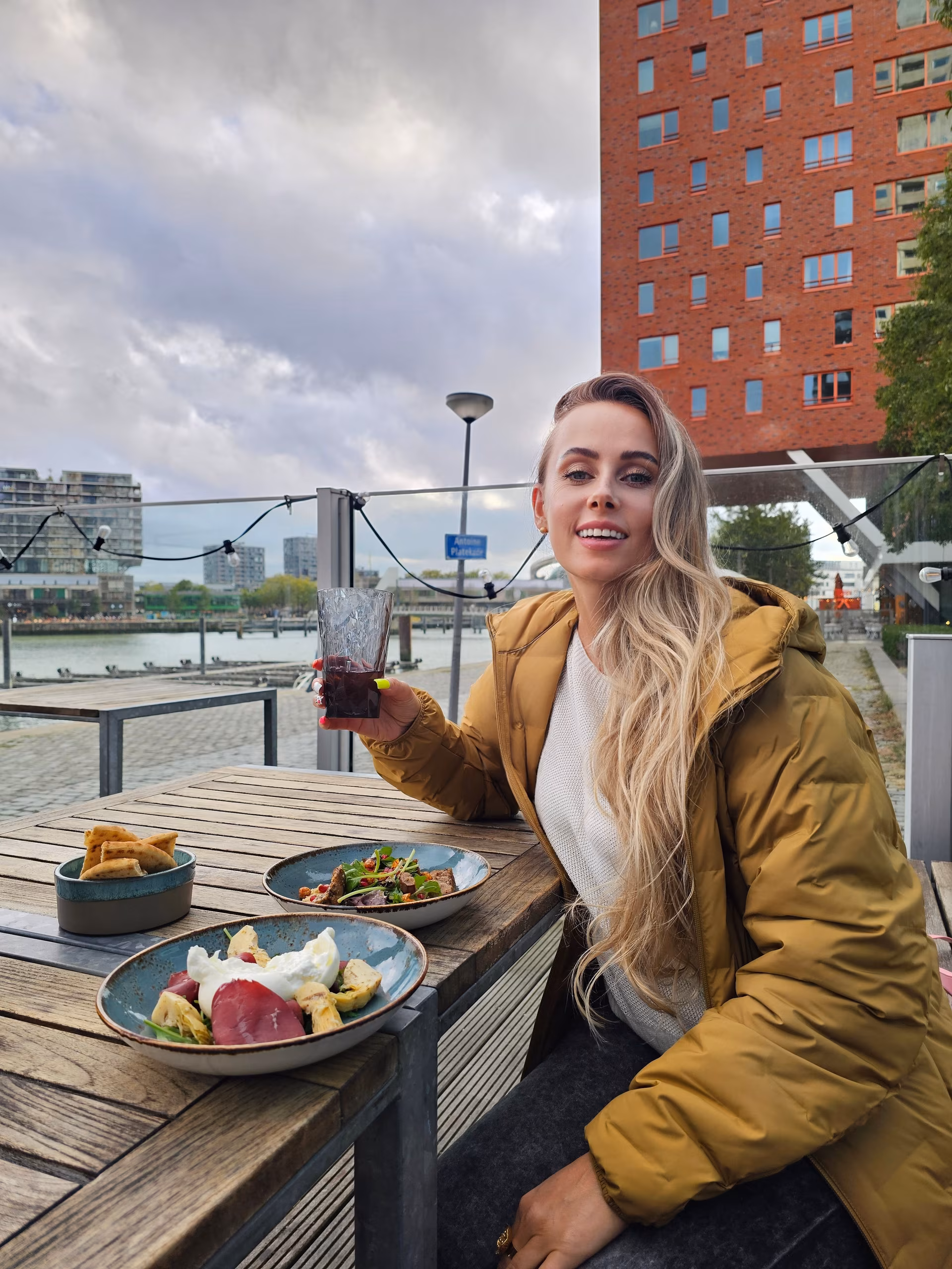 Elena 48 Lublin/Kyiv Poland Je veux vivre en couple et être heureuse
