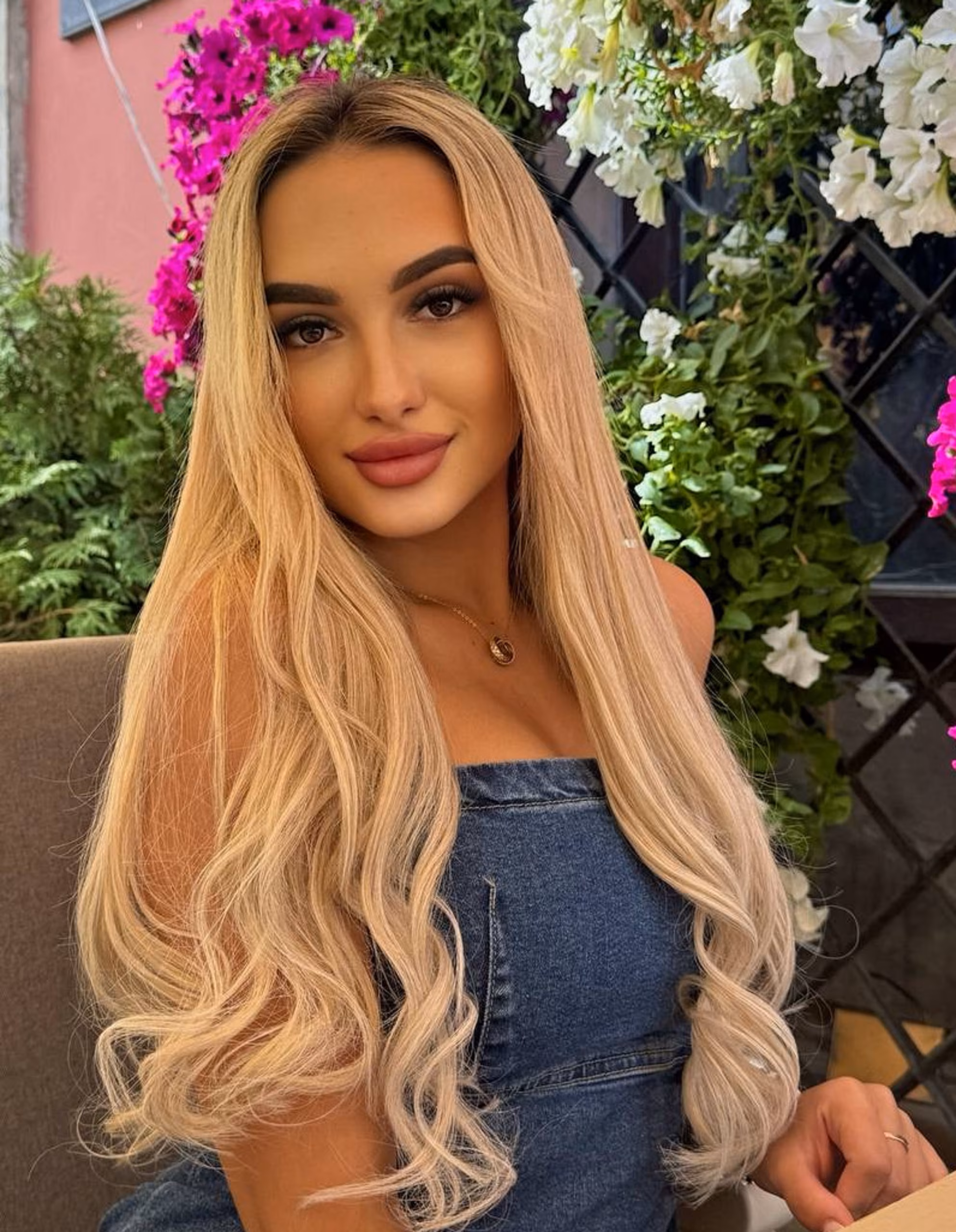Anna 24 Ivano-Frankivsk Ukraine Je veux vivre en couple et être heureuse