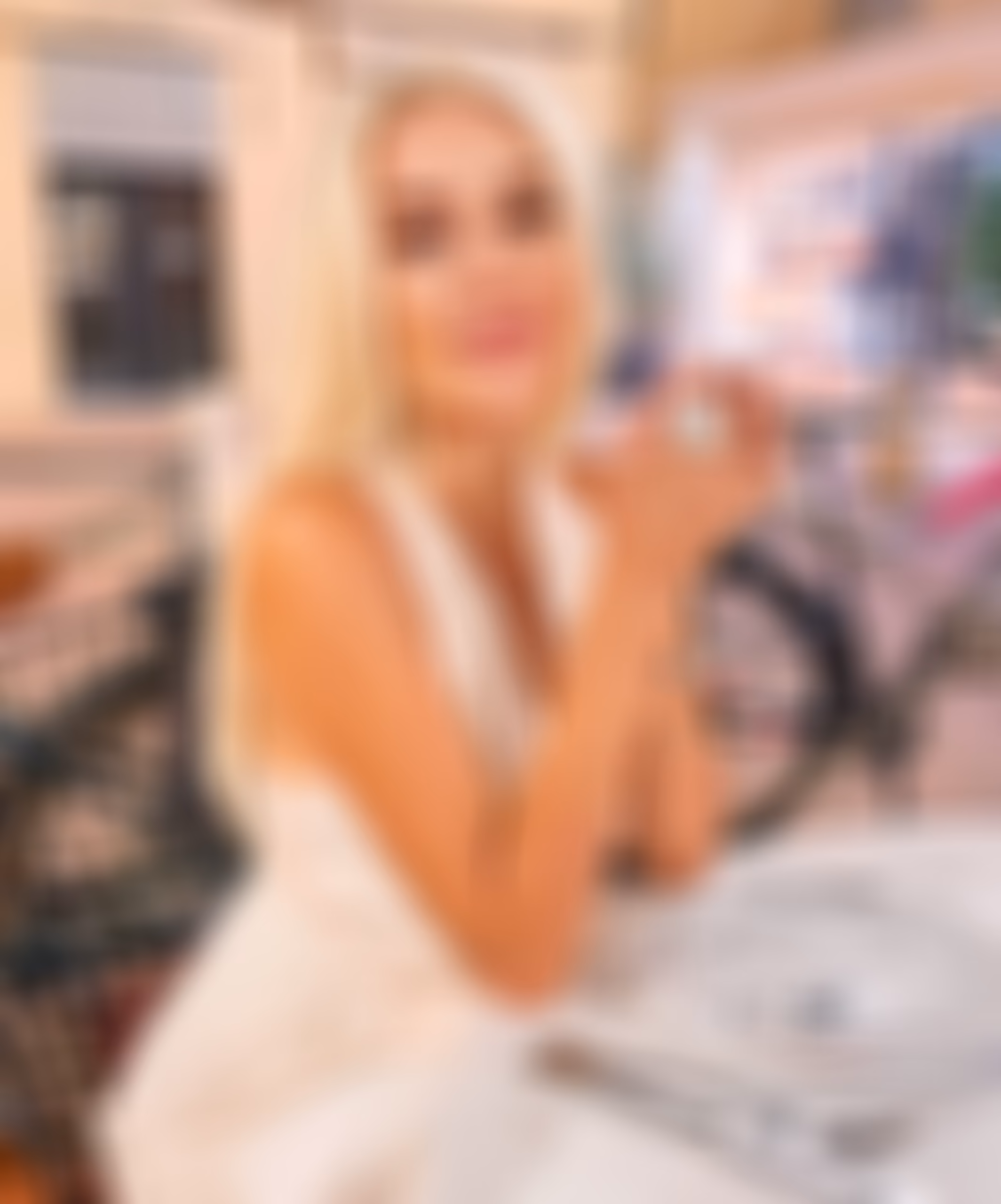 Anastasia 35 Bucharest Romania Prête à créer une dynamique de couple positive