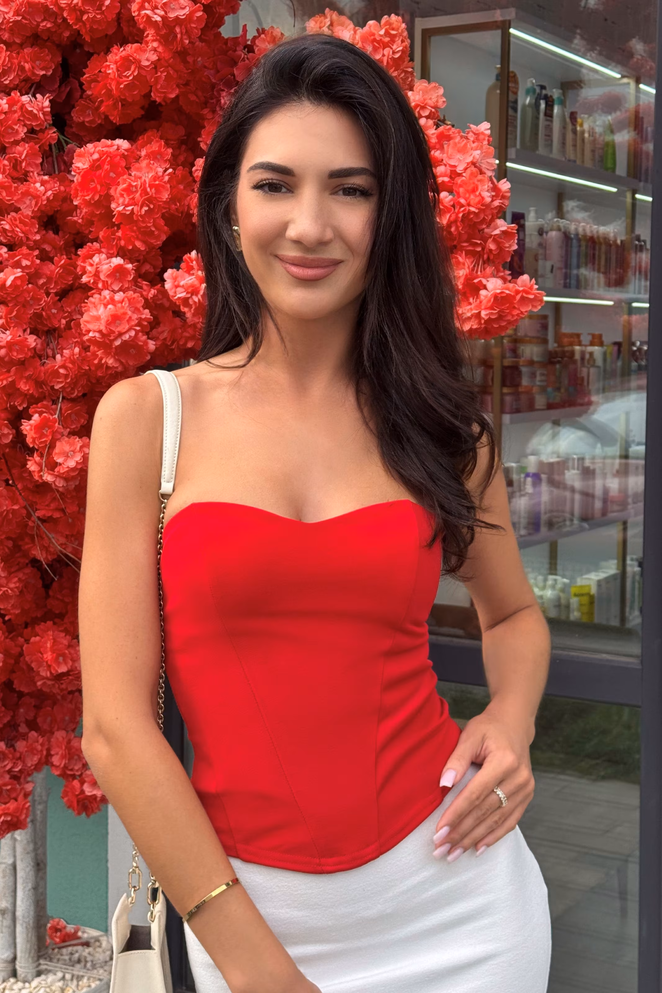 Anna 29 Kyiv  Ukraine Cherche quelqu un pour une vie de couple épanouissante