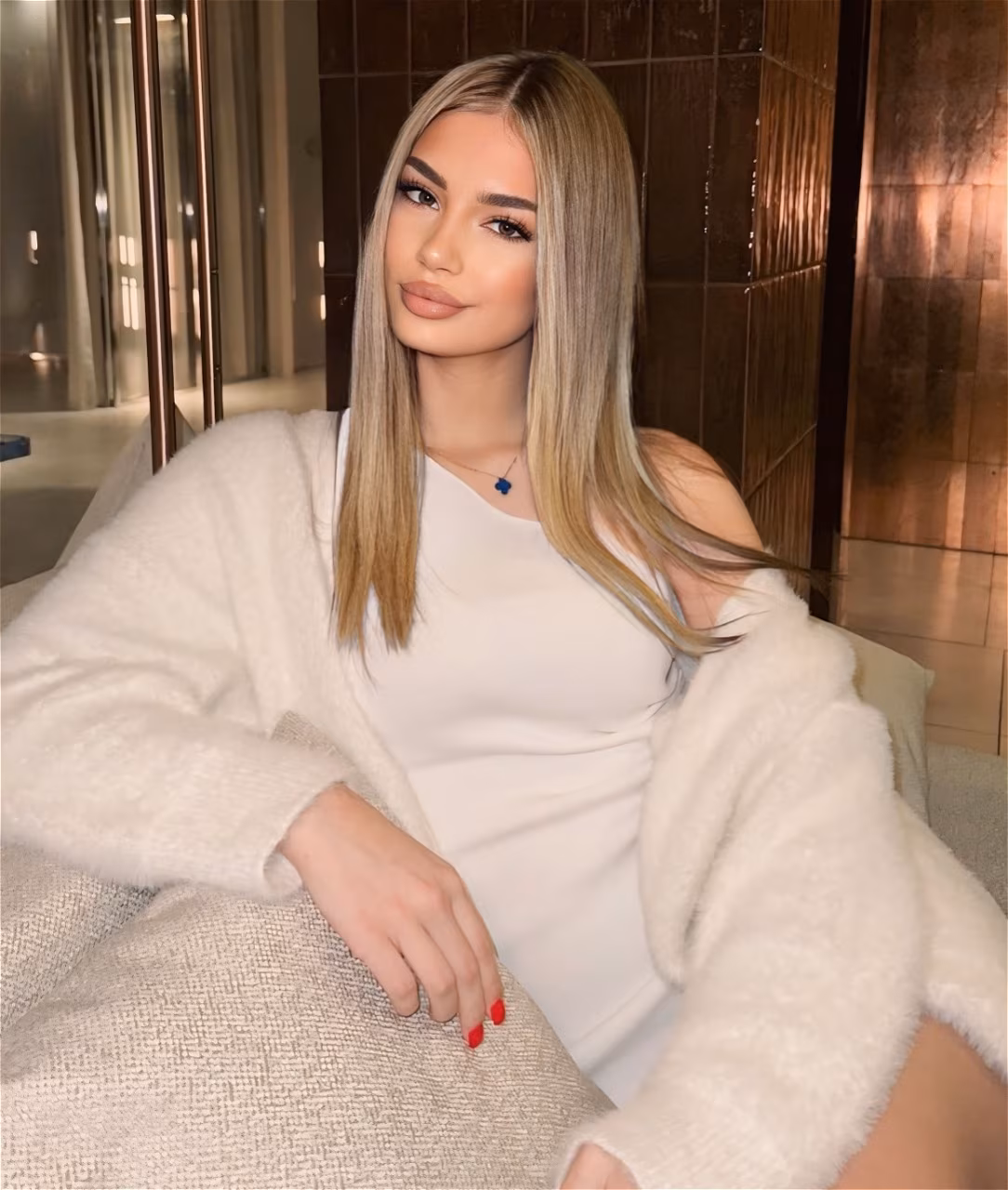 Valeria 18 Burgas Bulgaria Cherche un homme pour une belle complicité de couple