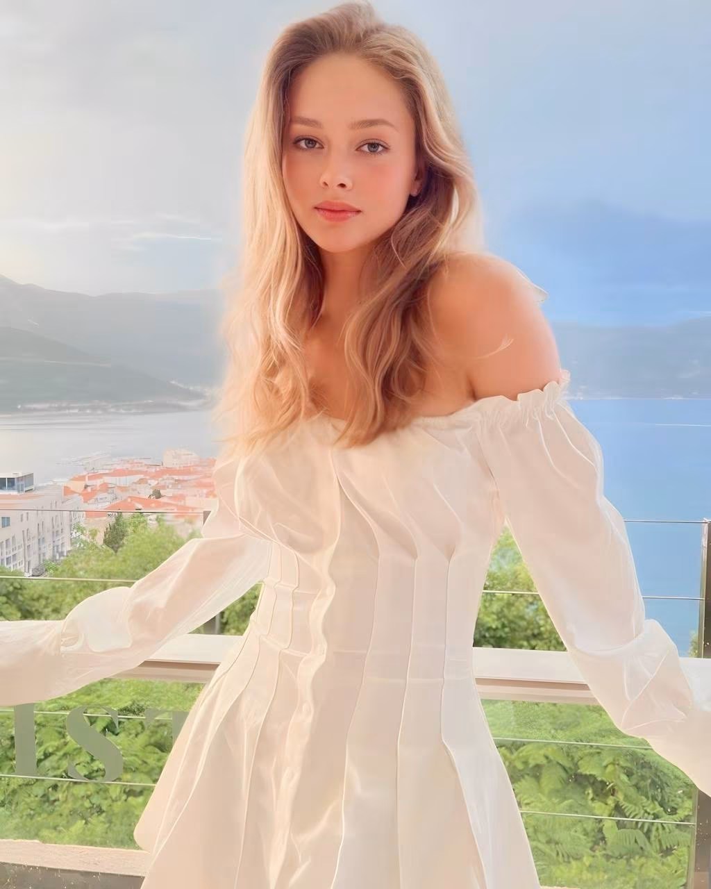 Oleksandra 22 LA USA Cherche un homme pour une union de couple durable