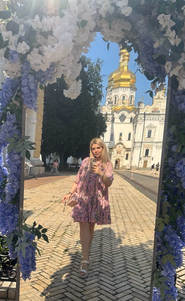 Maryna 36 Beijing/Kyiv China Je cherche un homme pour faire équipe en couple