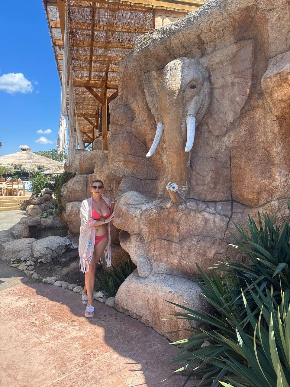 Maryna 36 Beijing/Kyiv China Je cherche un homme pour faire équipe en couple