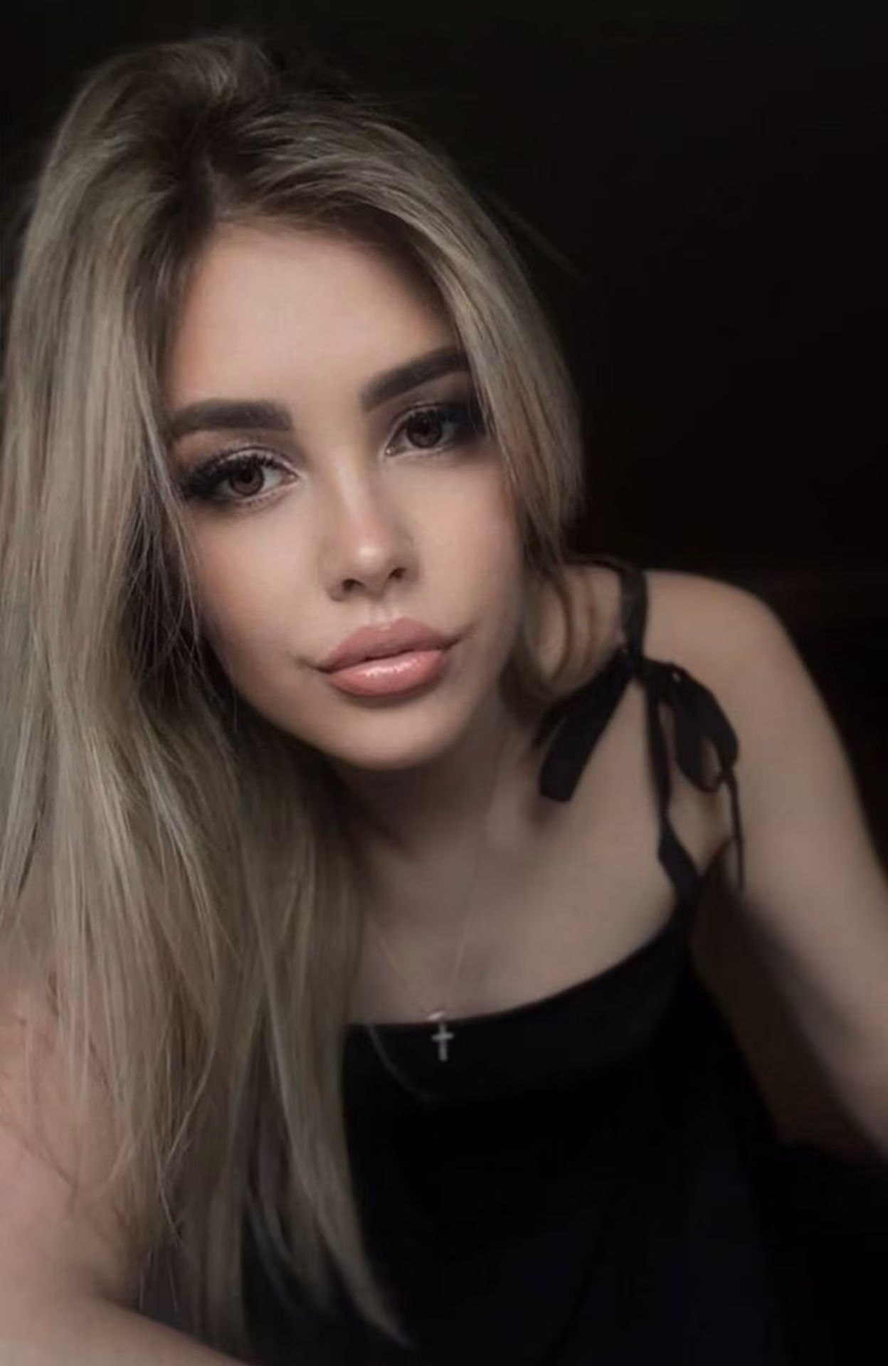 Nata 28 Kiev Ukraine Je cherche un homme pour un couple sincère