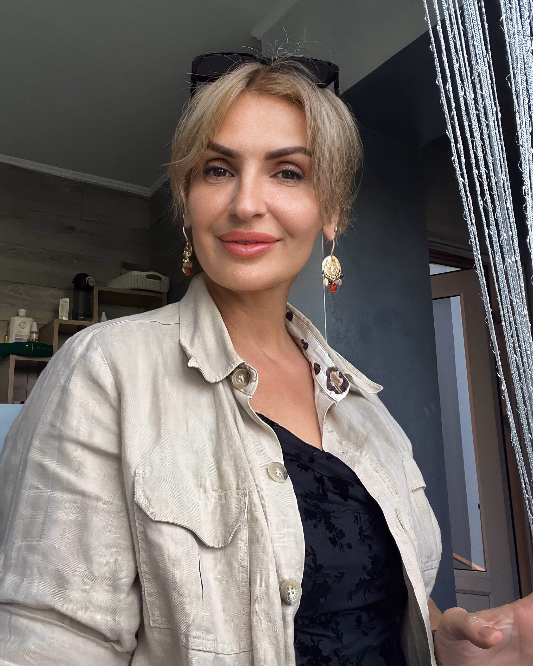 Olena 56 Chop Ukraine Je cherche un homme pour un couple sincère