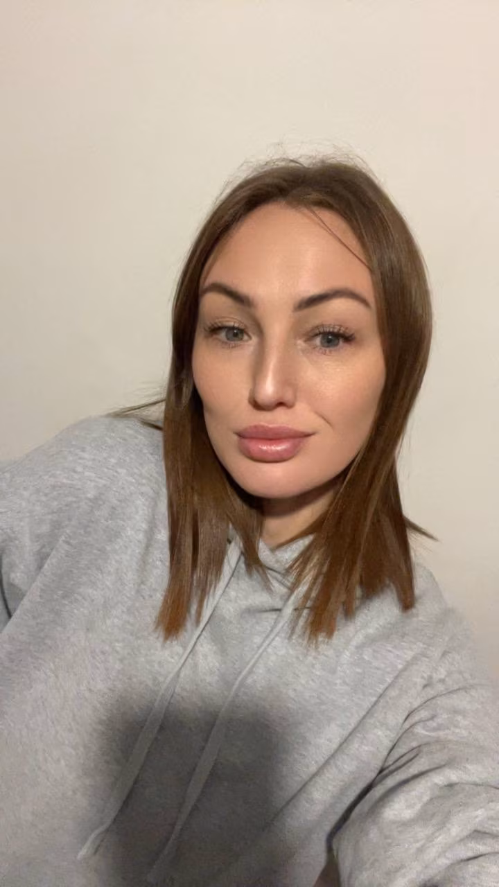 Tatiana 39 Kharkov Ukraine Je cherche un homme pour un couple solide