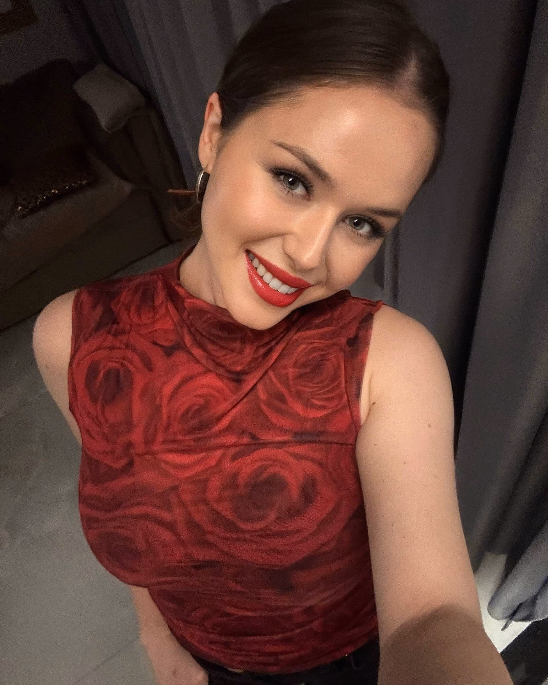 Yeva 22 Izyum Ukraine Je cherche un homme pour un couple épanouissant