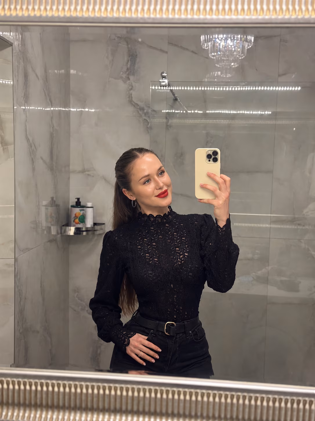 Yeva 22 Izyum Ukraine Je cherche un homme pour un couple épanouissant