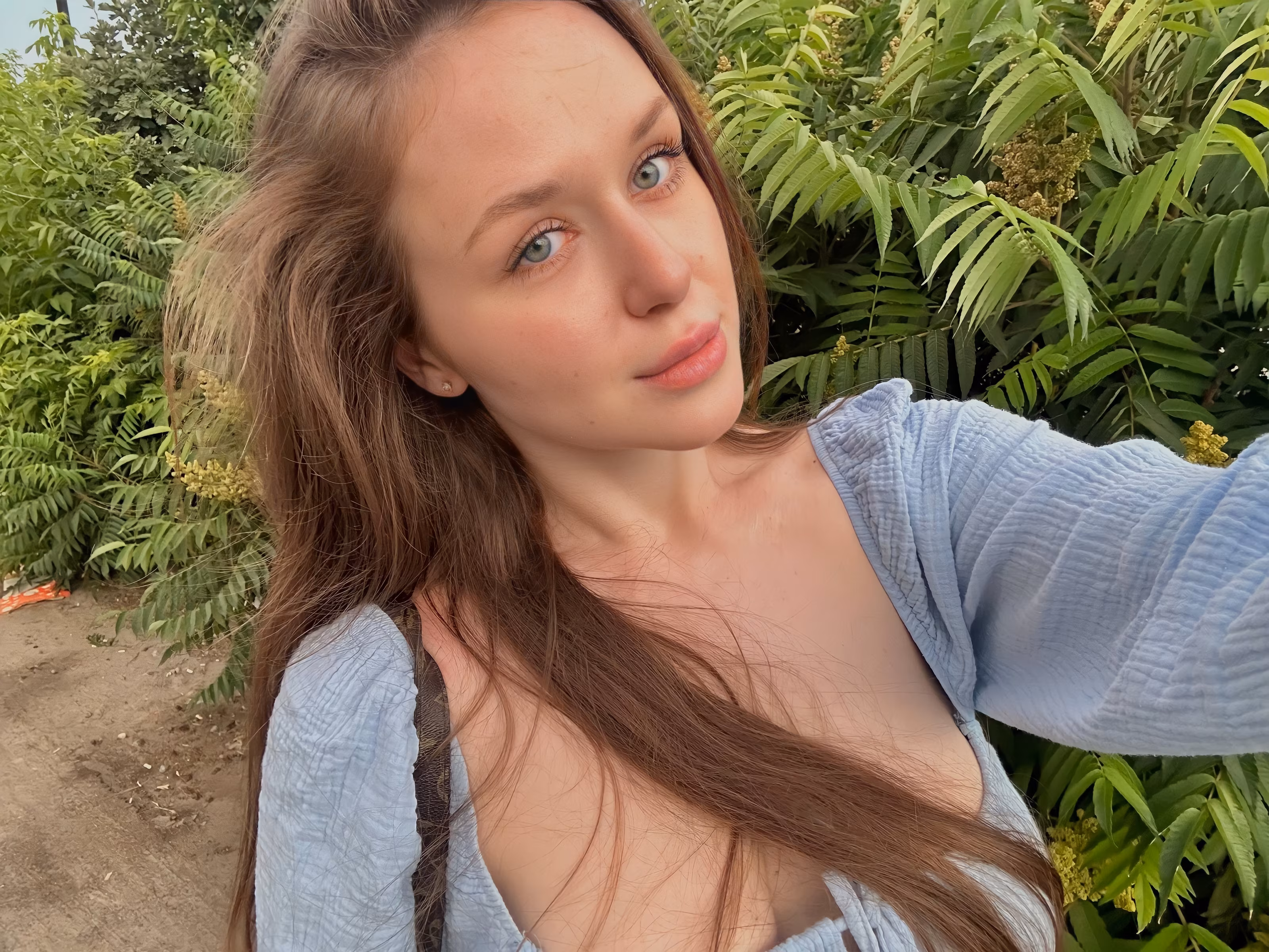 Yeva 22 Izyum Ukraine Je cherche un homme pour un couple épanouissant
