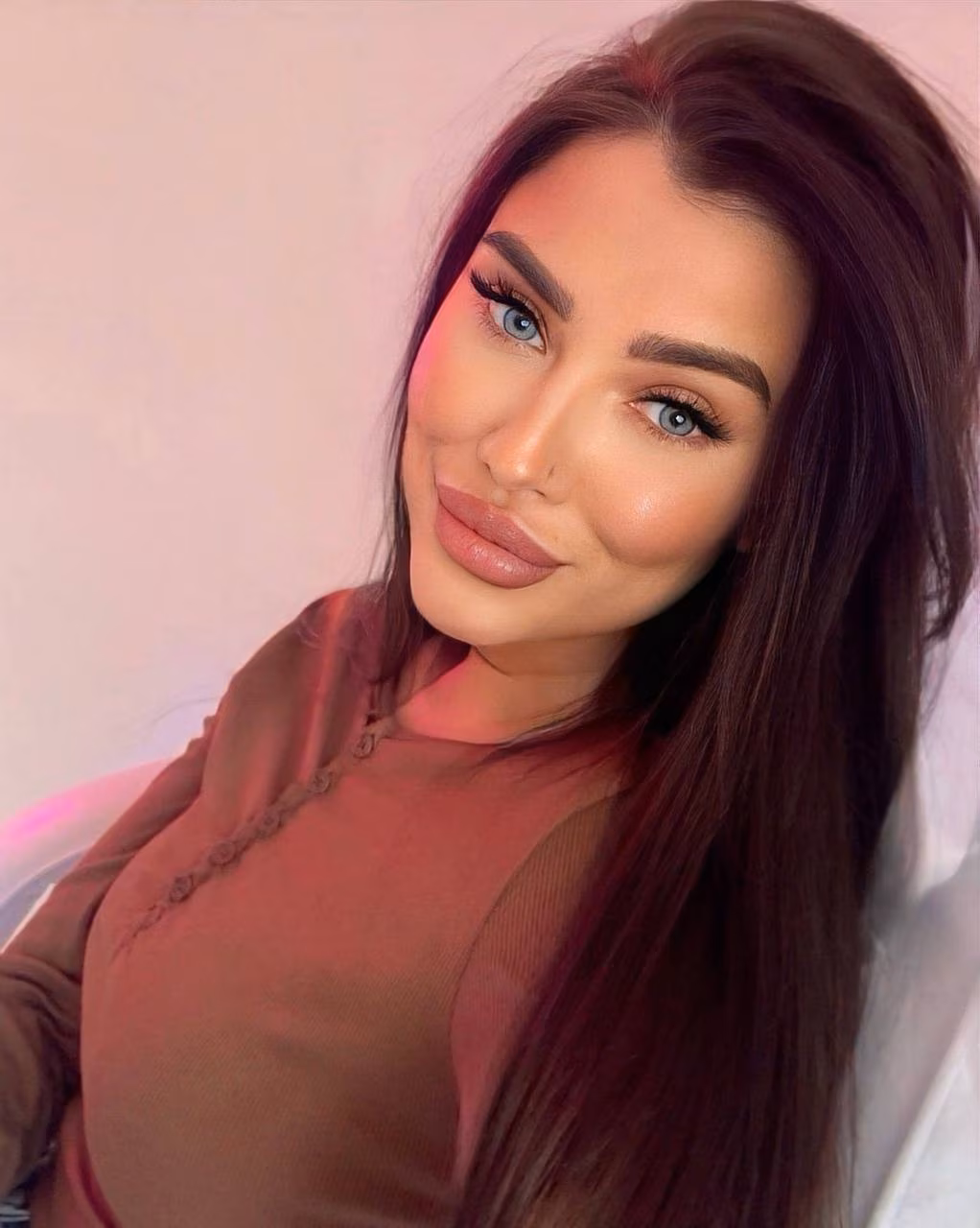 Karolina 27 Limassol Cyprus Je cherche un homme pour une union de couple authentique