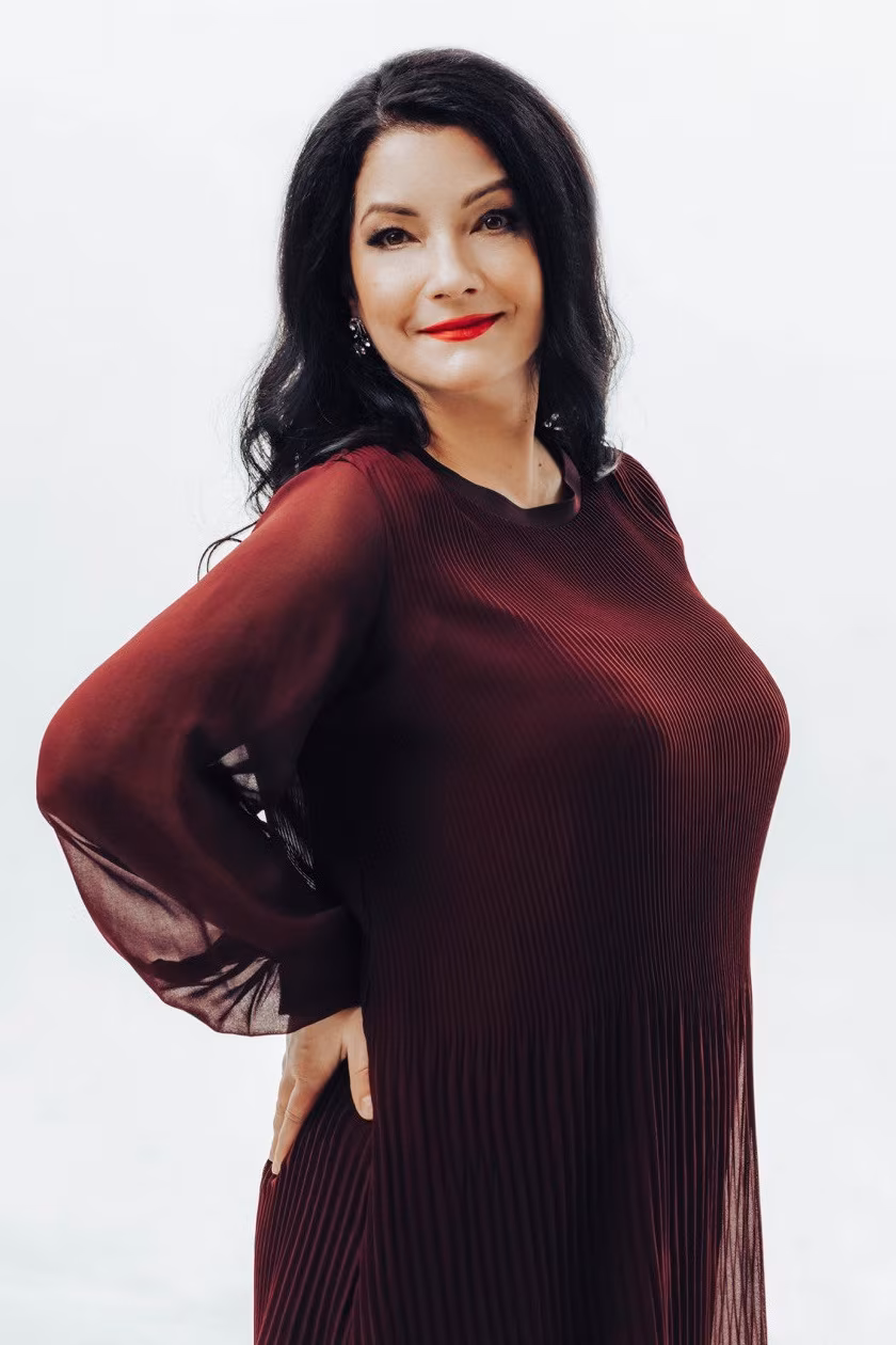 Tatyana 58 Kyiv  Ukraine Je suis prête à aimer et être aimée chaque jour en couple