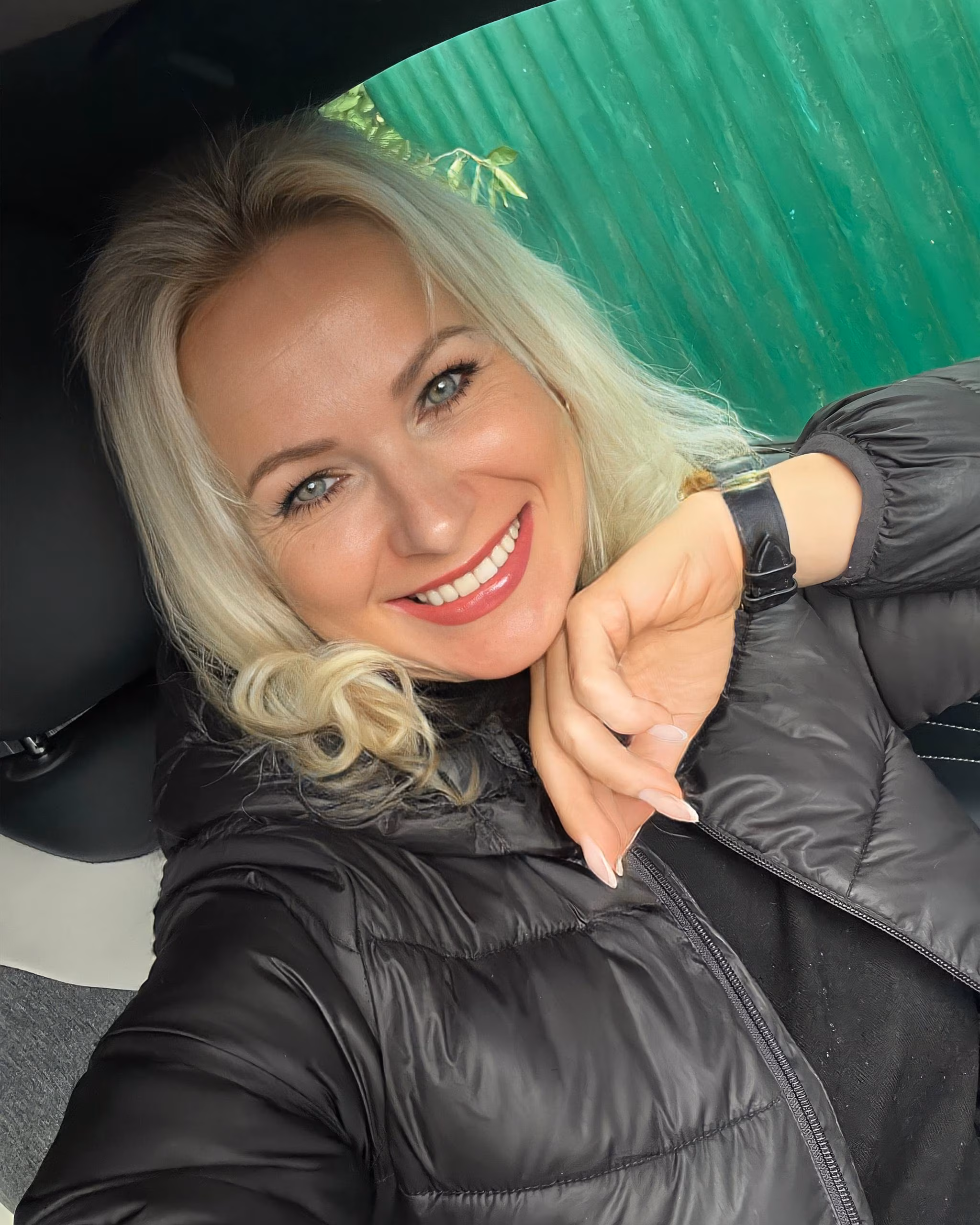 Sveta 49 Ukrainka Ukraine Je suis prête à aimer et être aimée chaque jour en couple