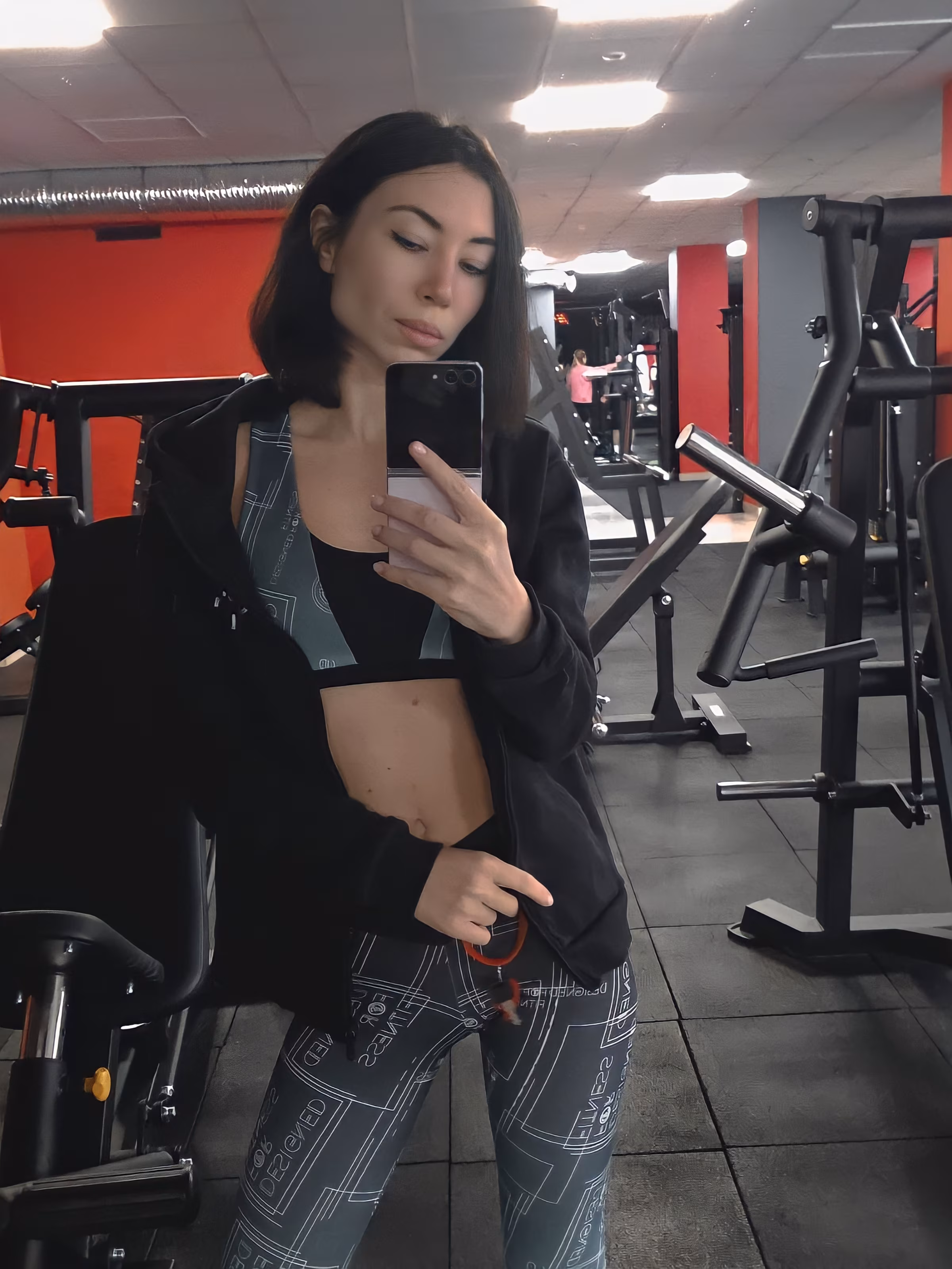 Yulia 30 Wrocław  Poland Je suis prête à aimer et être aimée en couple