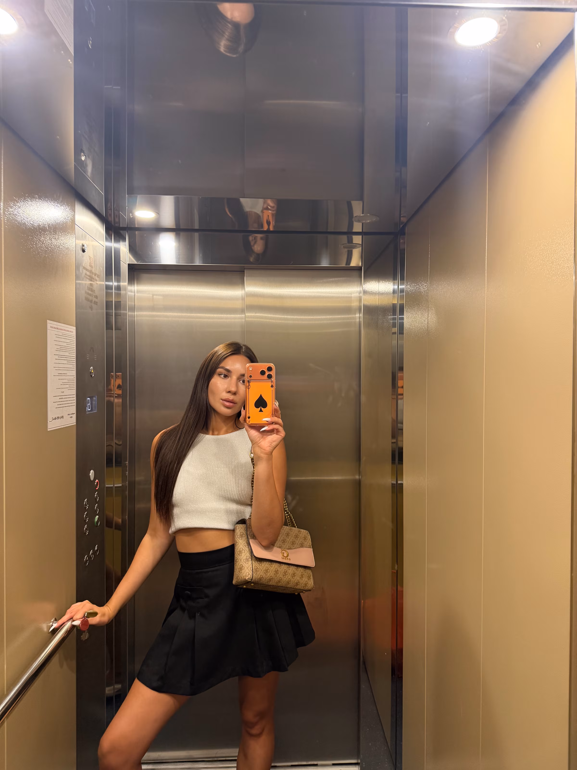 Ksenia 33 Cologne Germany Je suis prête à aimer et être aimée en couple