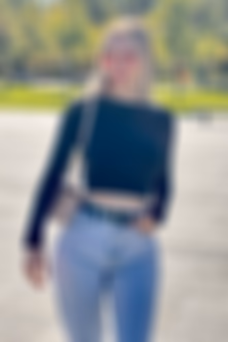 Elena 26 Kyiv  Ukraine Je suis prête à m engager dans un couple