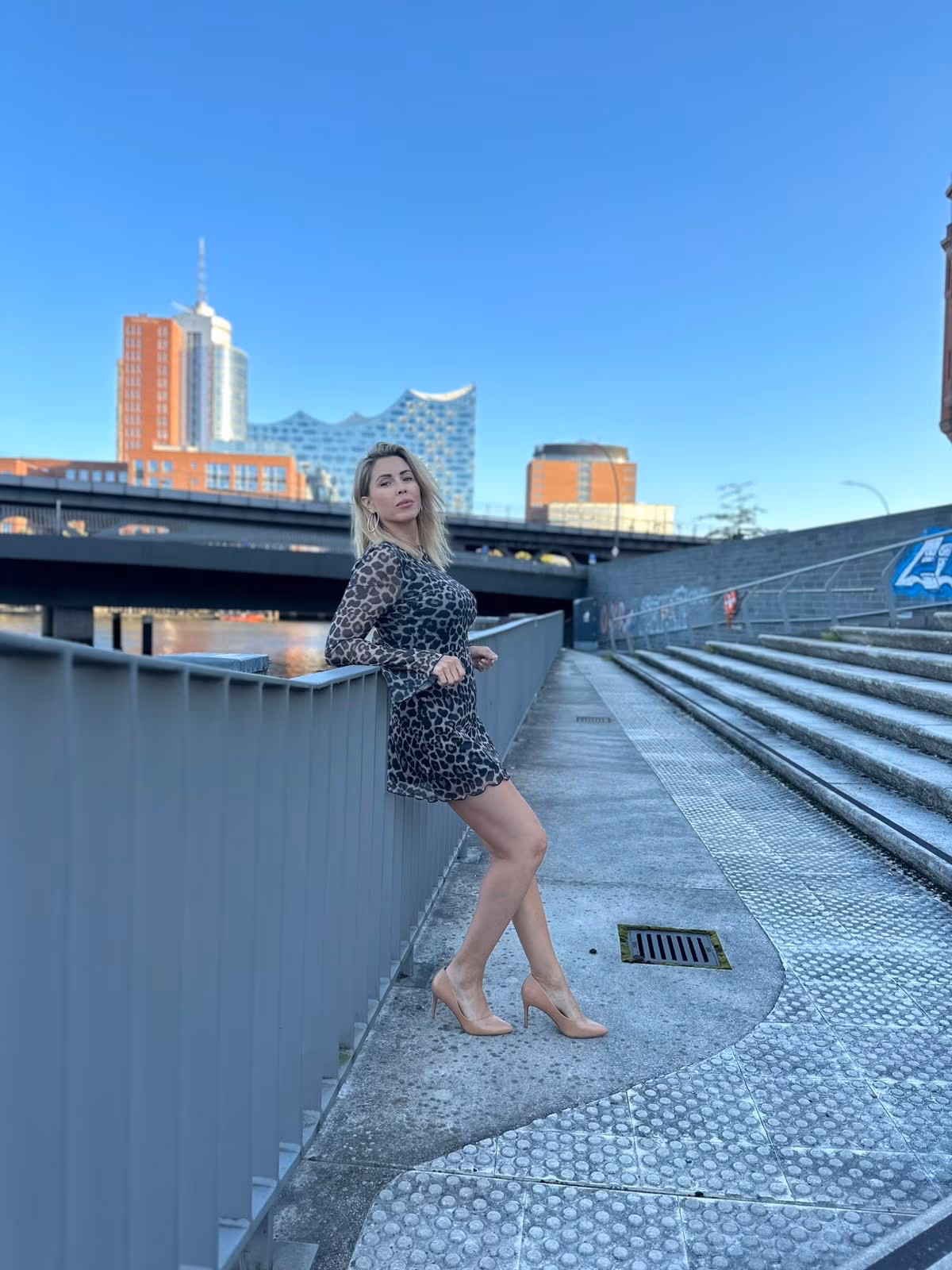 Anna 41 Hamburg Germany Je veux construire un couple avec toi et toi seul