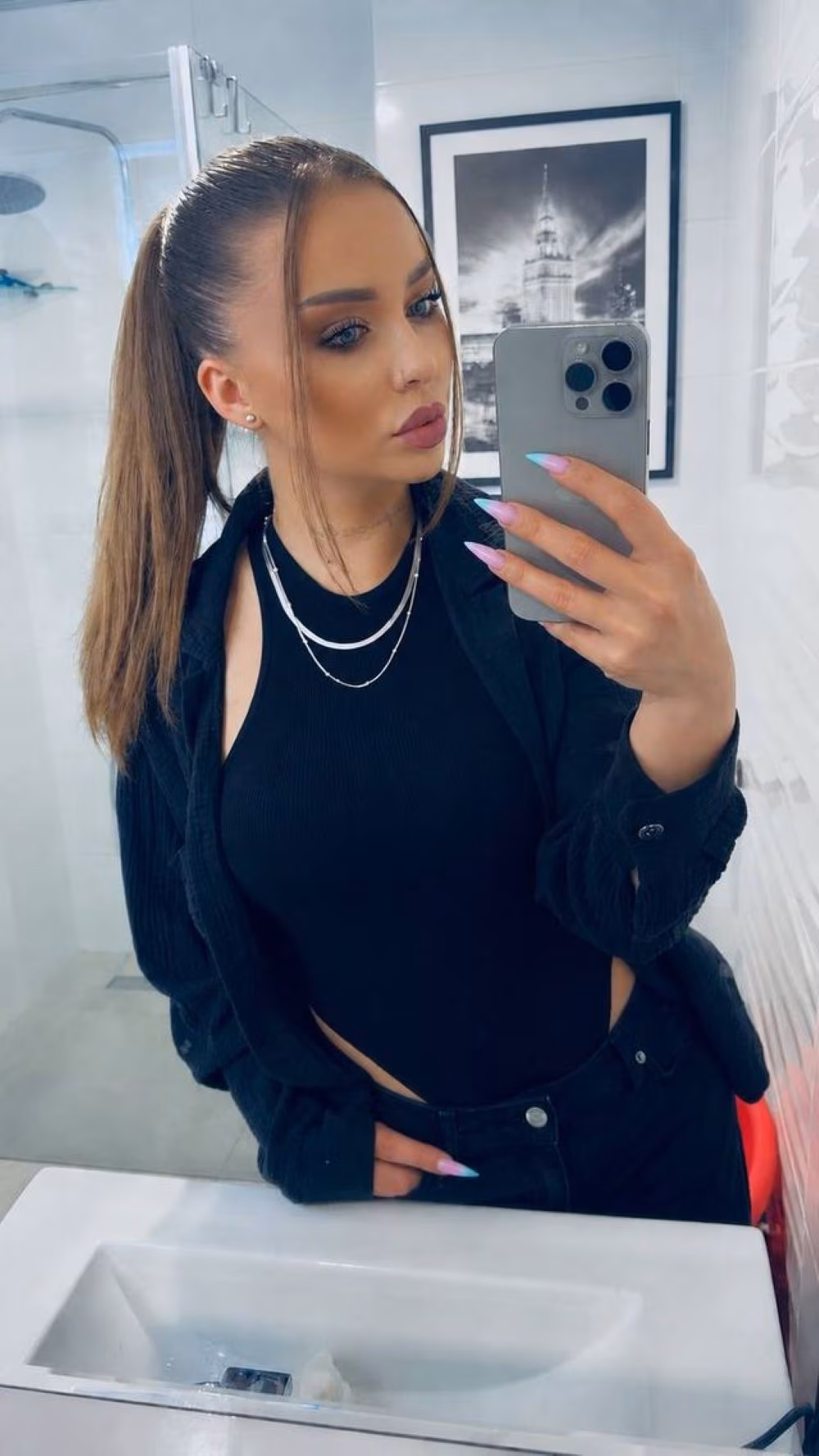 Lilia 34 Warsaw  Poland Je veux construire un couple avec toi et toi seul