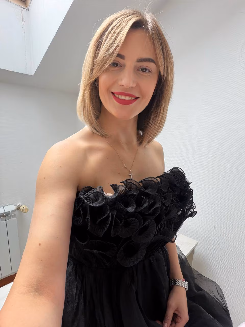 Olena 36 Kyiv   Ukraine Je veux partager ma vie et former un couple