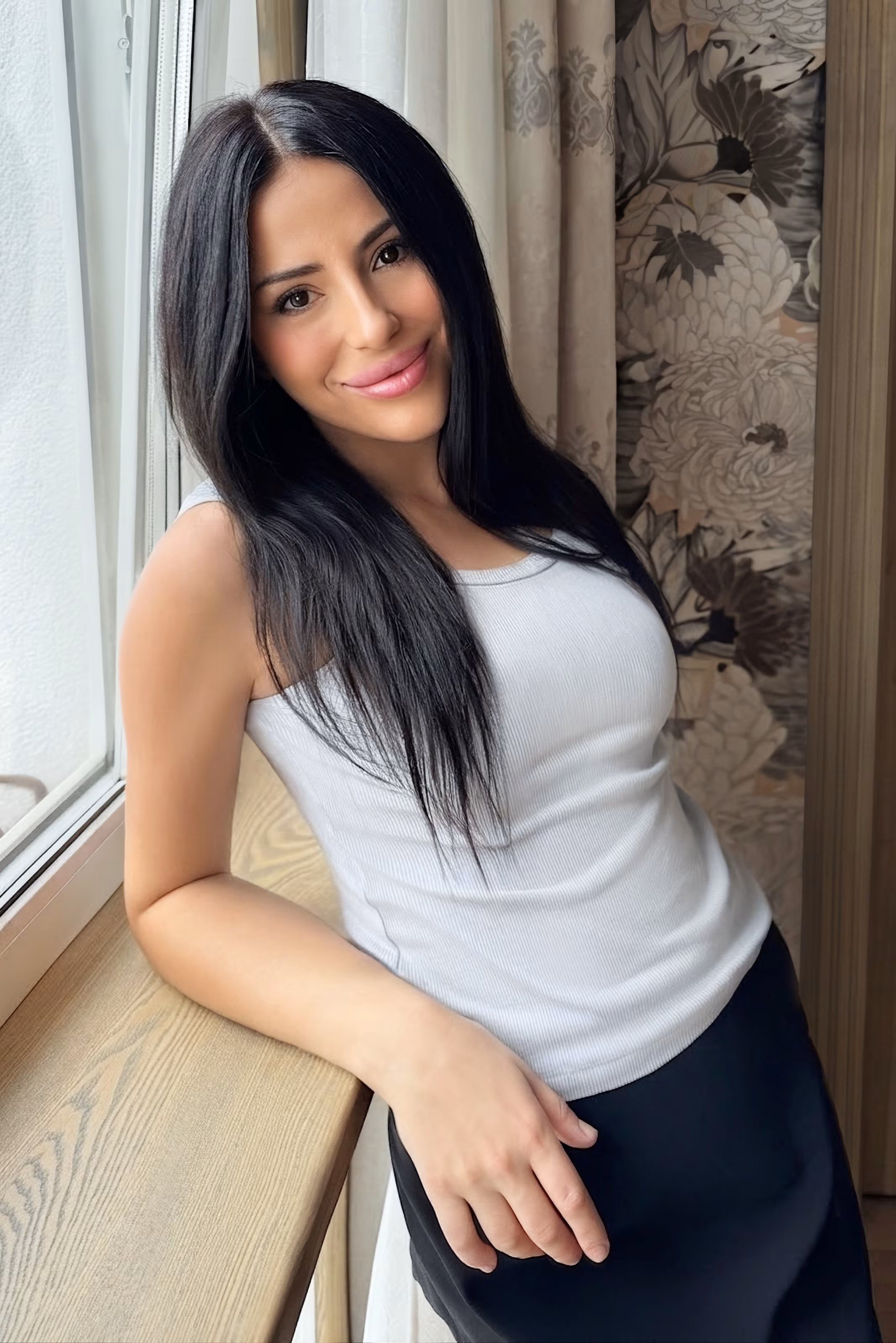 Polina 27 Kyiv  Ukraine Je veux un couple avec des projets et des rêves