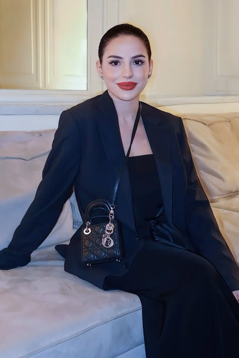 Polina 27 Kyiv  Ukraine Je veux un couple avec des projets et des rêves