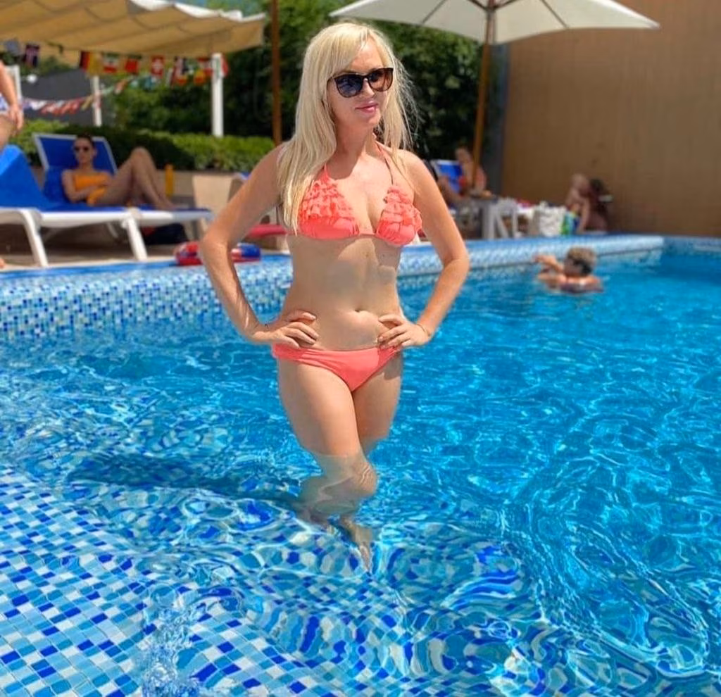 Olga 49 Odessa Ukraine Je veux un couple avec des valeurs communes